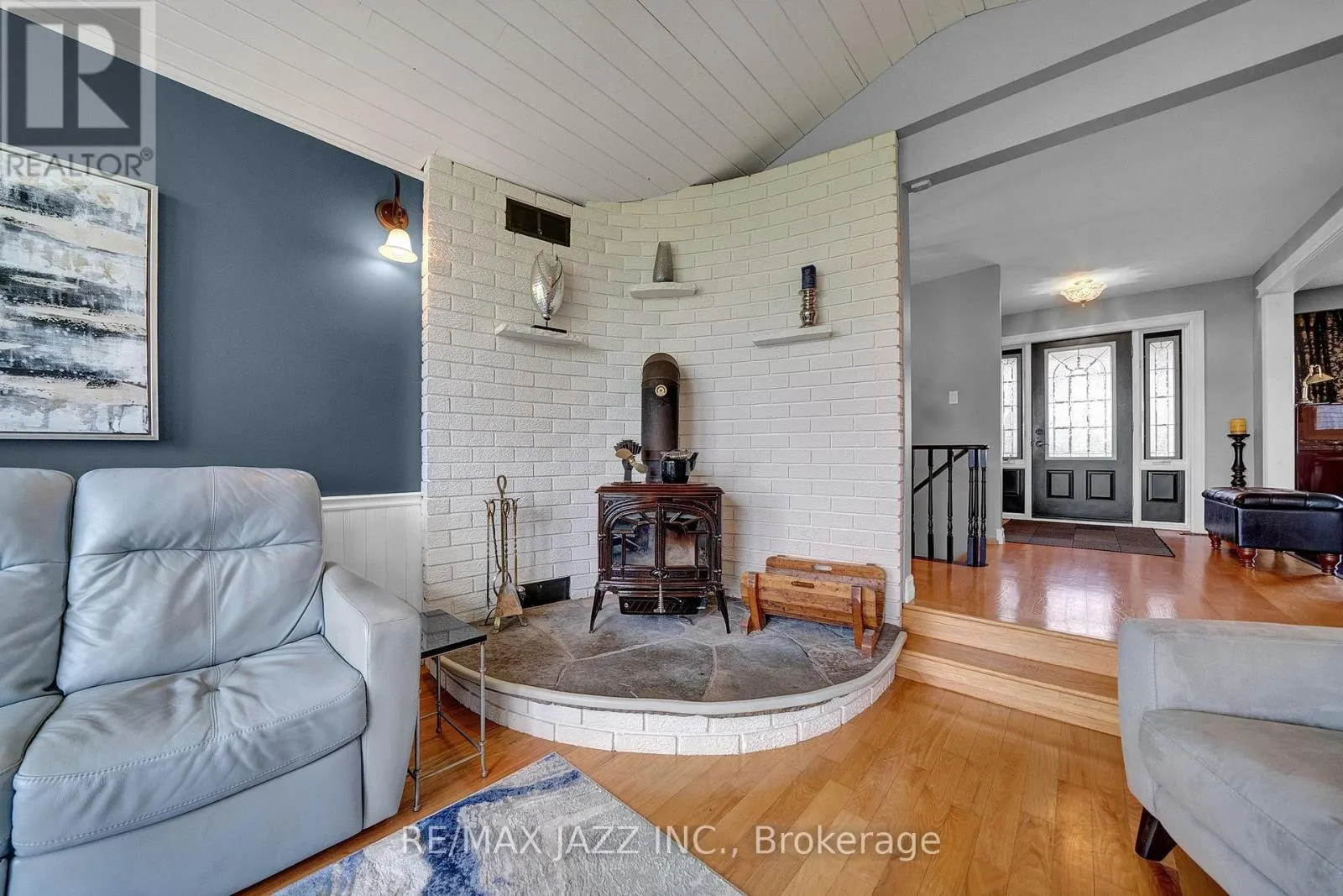 4 PERCY CRESCENT