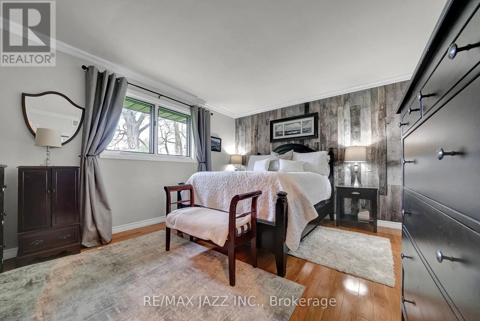 4 PERCY CRESCENT