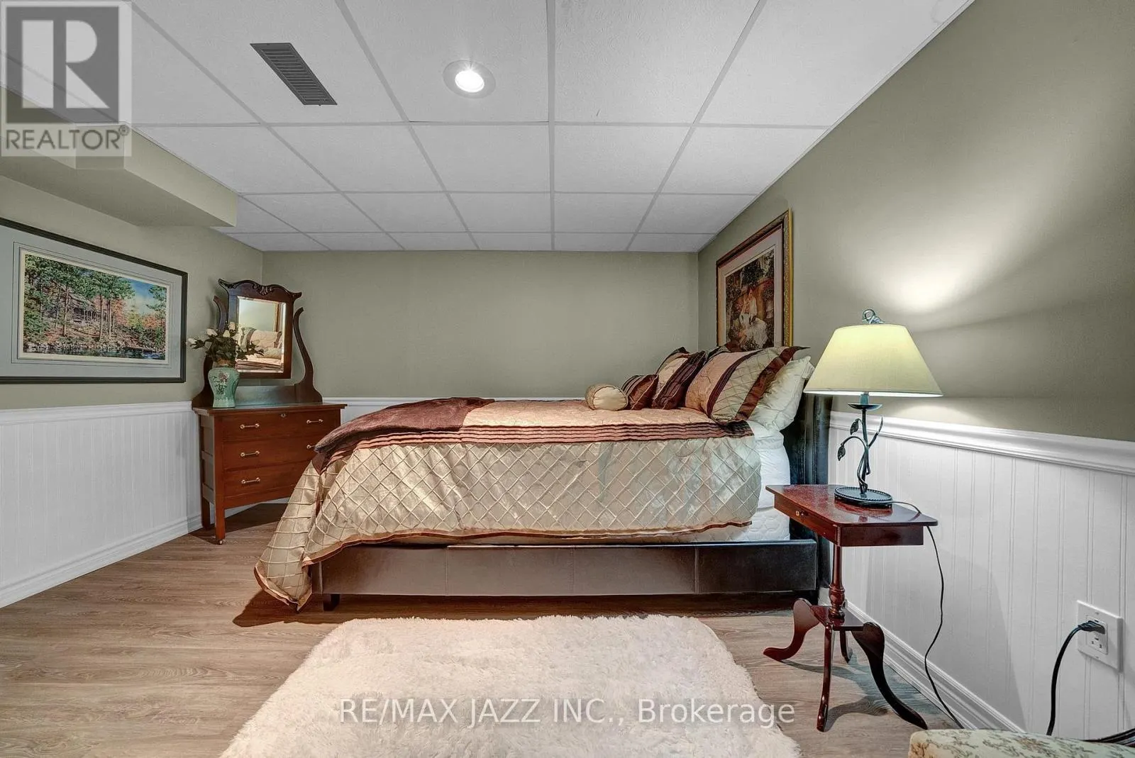 4 PERCY CRESCENT