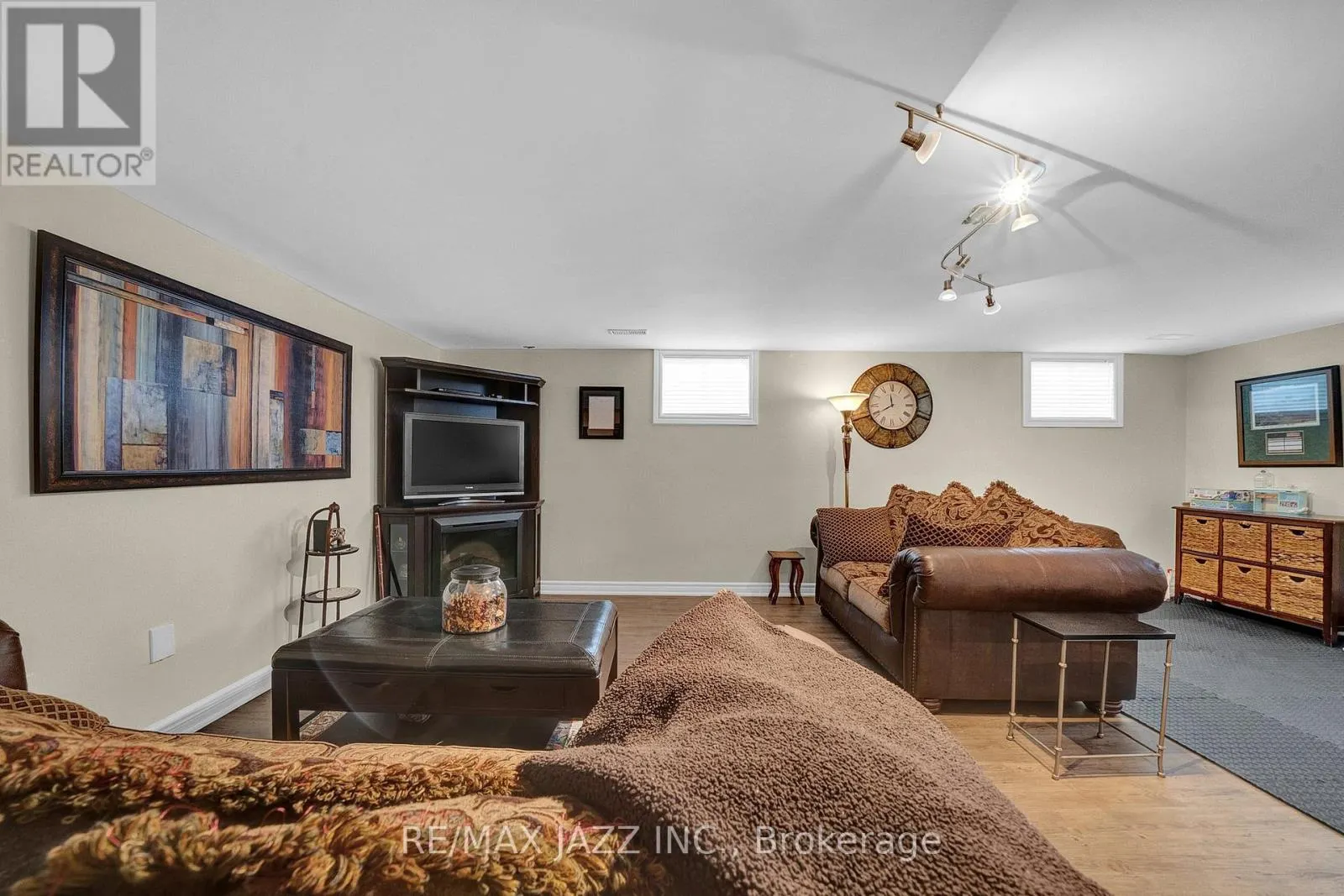4 PERCY CRESCENT