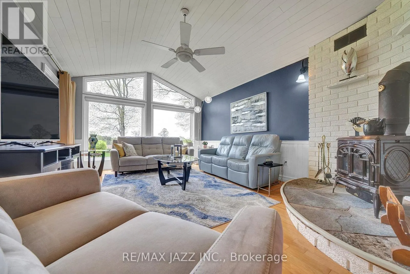 4 PERCY CRESCENT