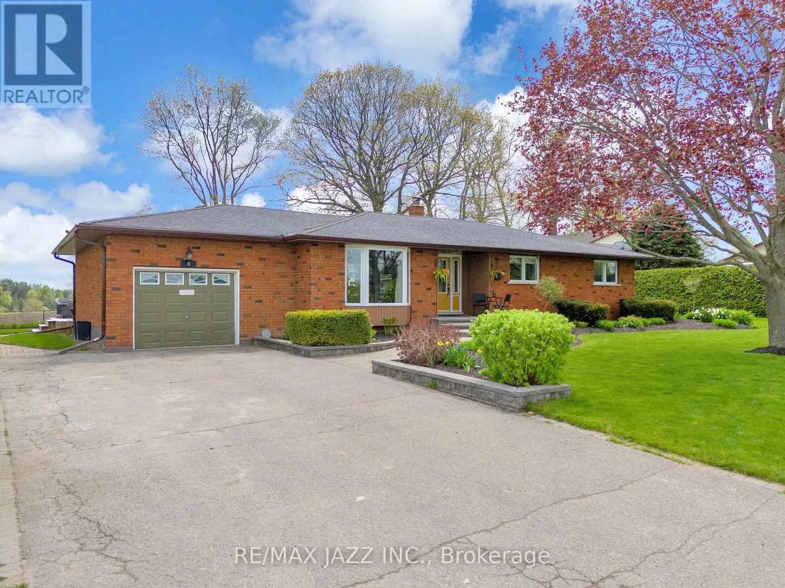 4 PERCY CRESCENT