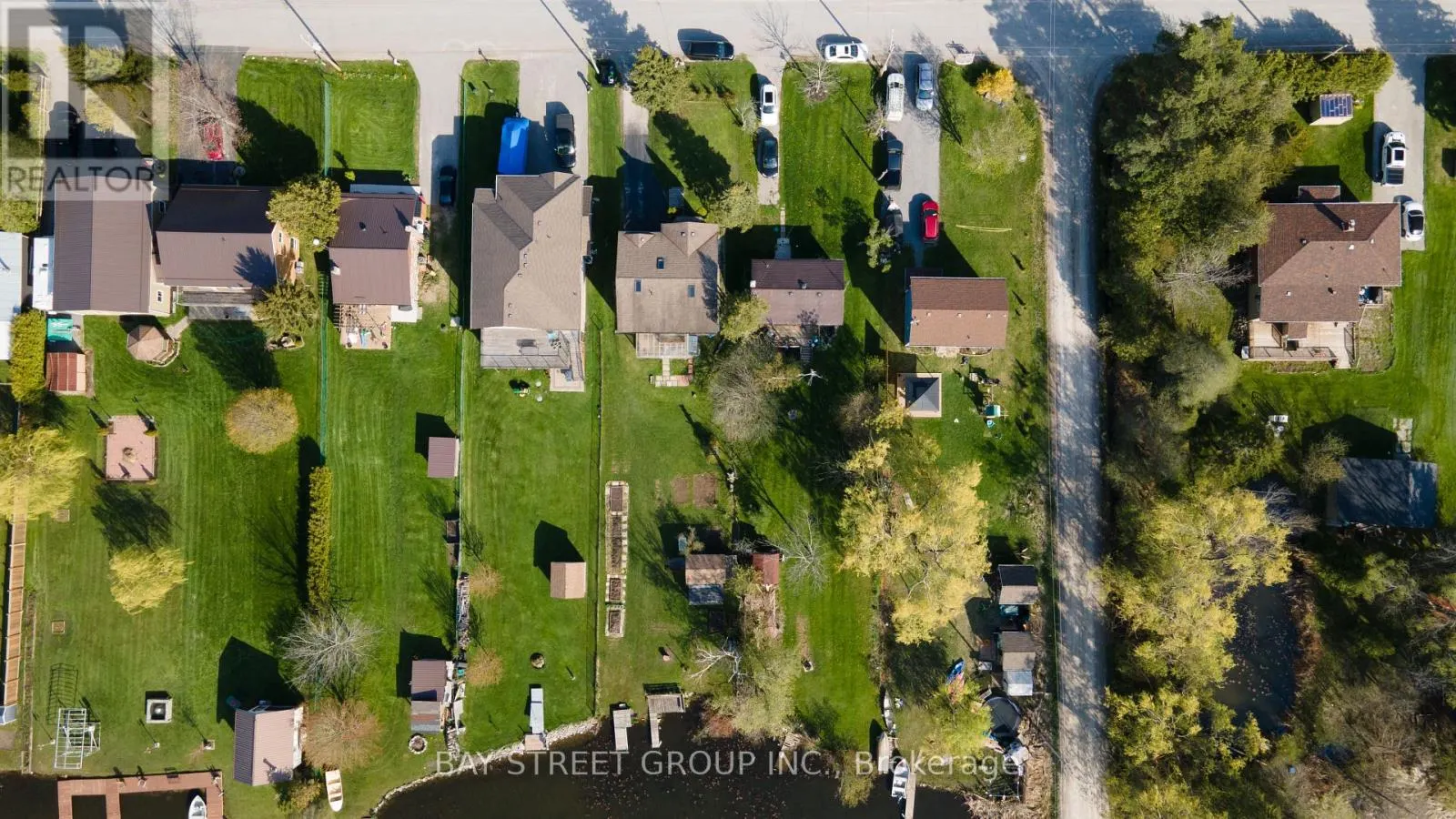 568 VIEW LAKE ROAD