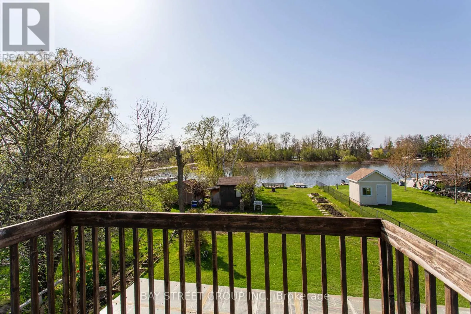568 VIEW LAKE ROAD