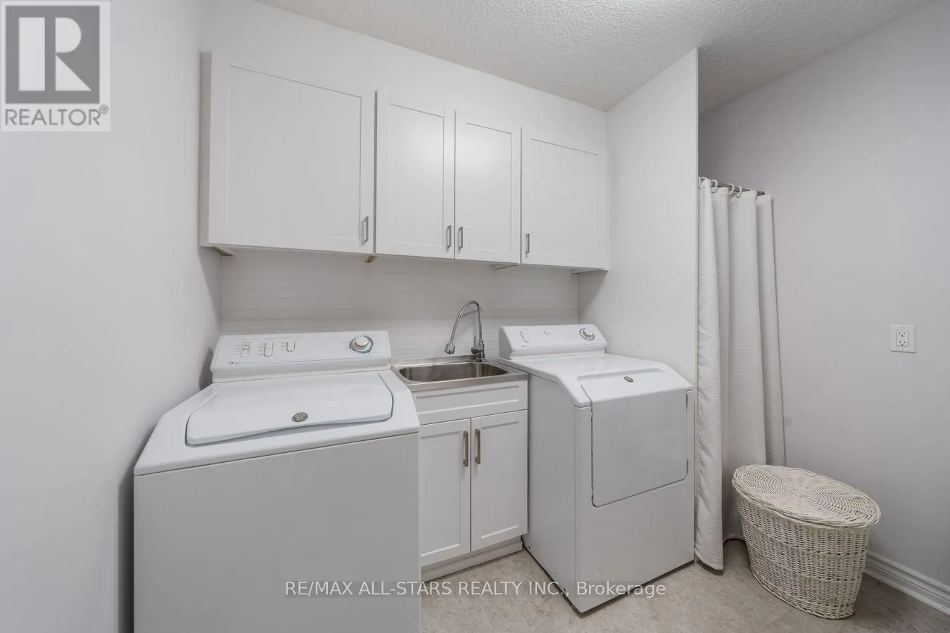11 - 234 WATER STREET, #11