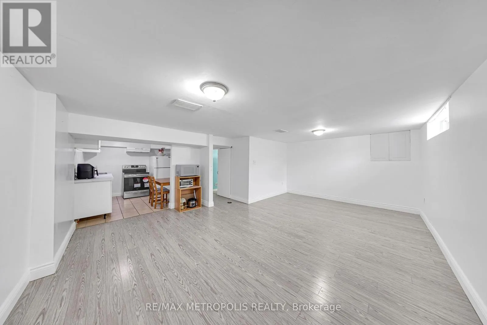 337 PINE AVENUE