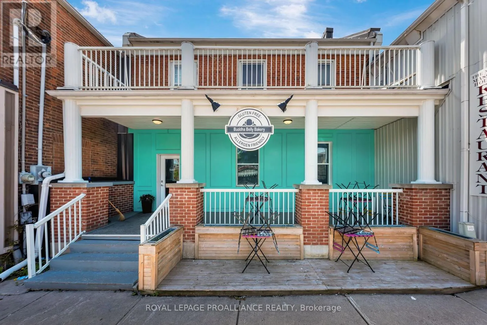 29 KING AVENUE E