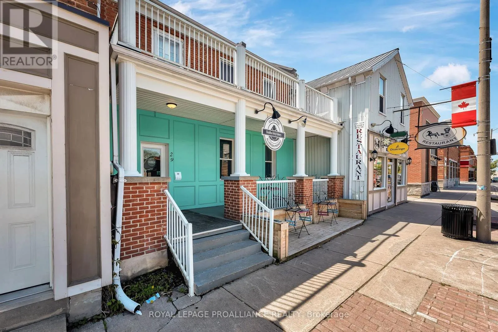 29 KING AVENUE E
