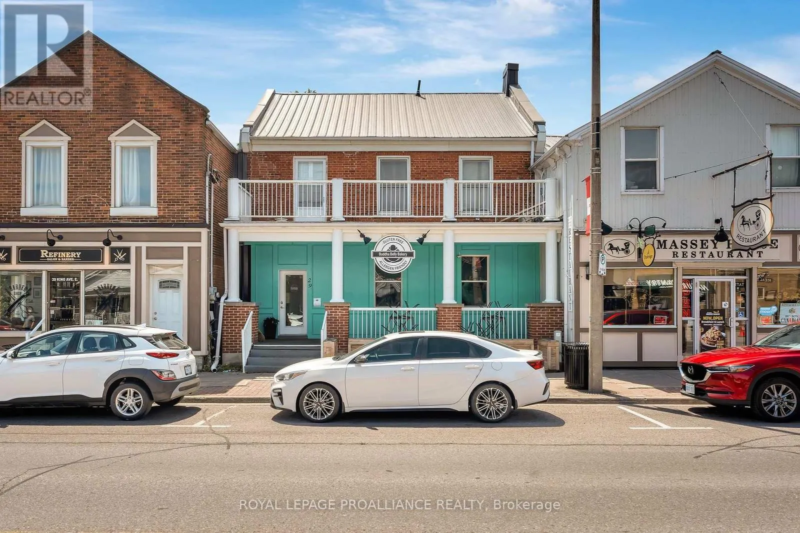 29 KING AVENUE E