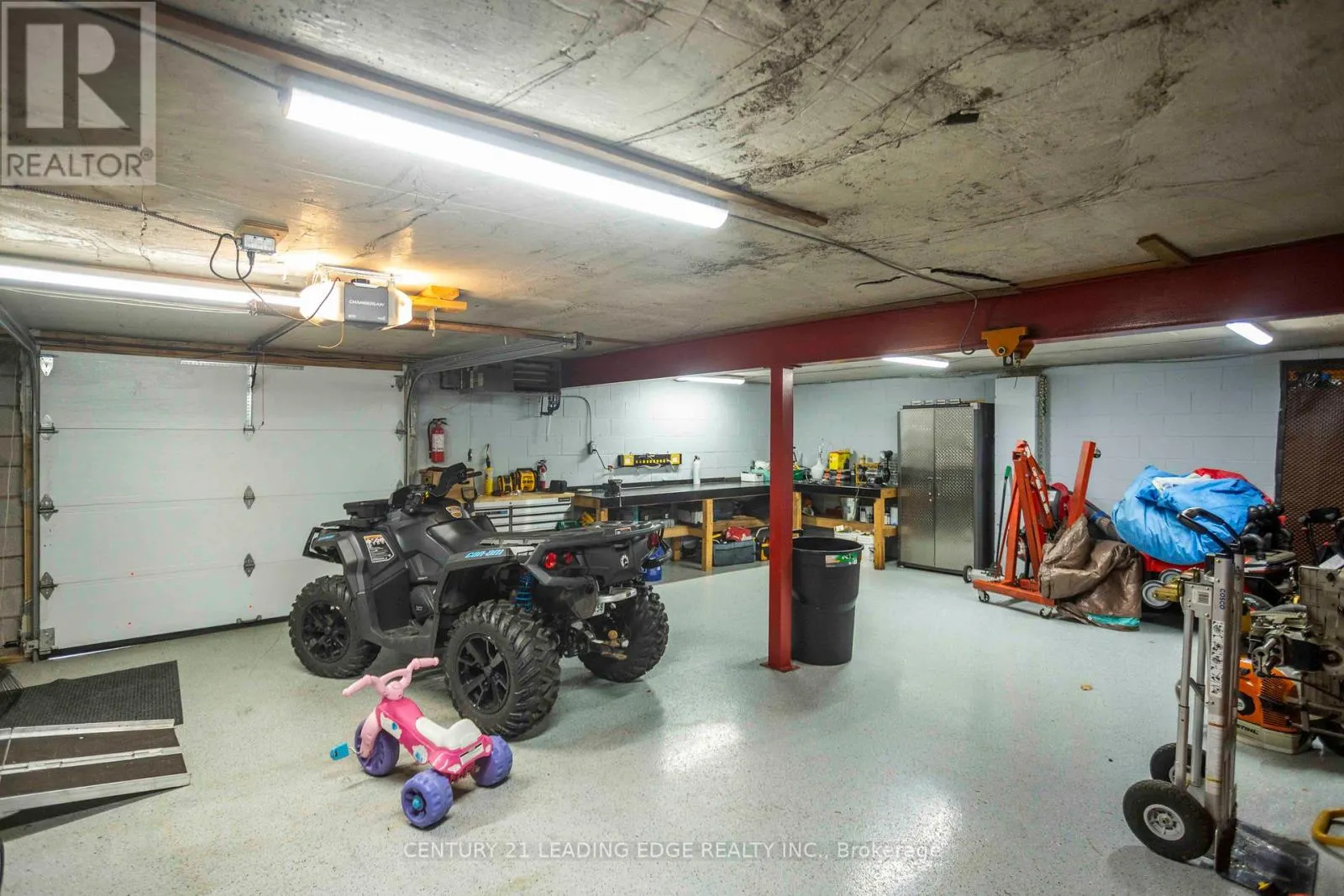 835 BRAWLEY ROAD W