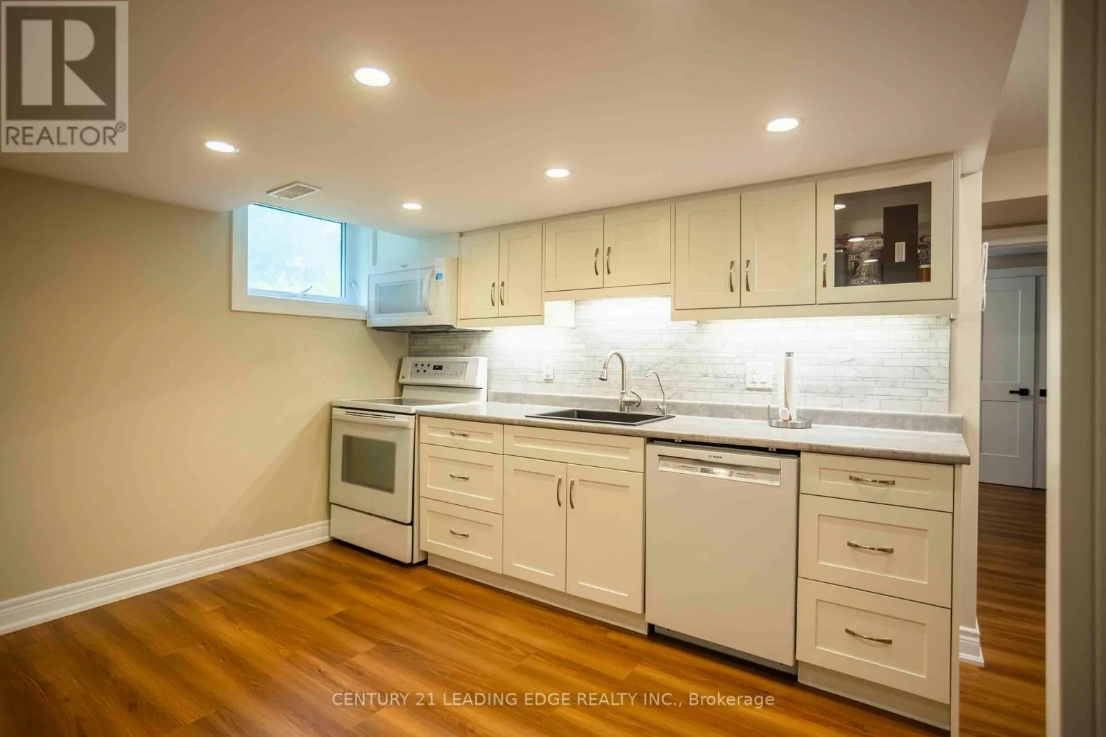 835 BRAWLEY ROAD W