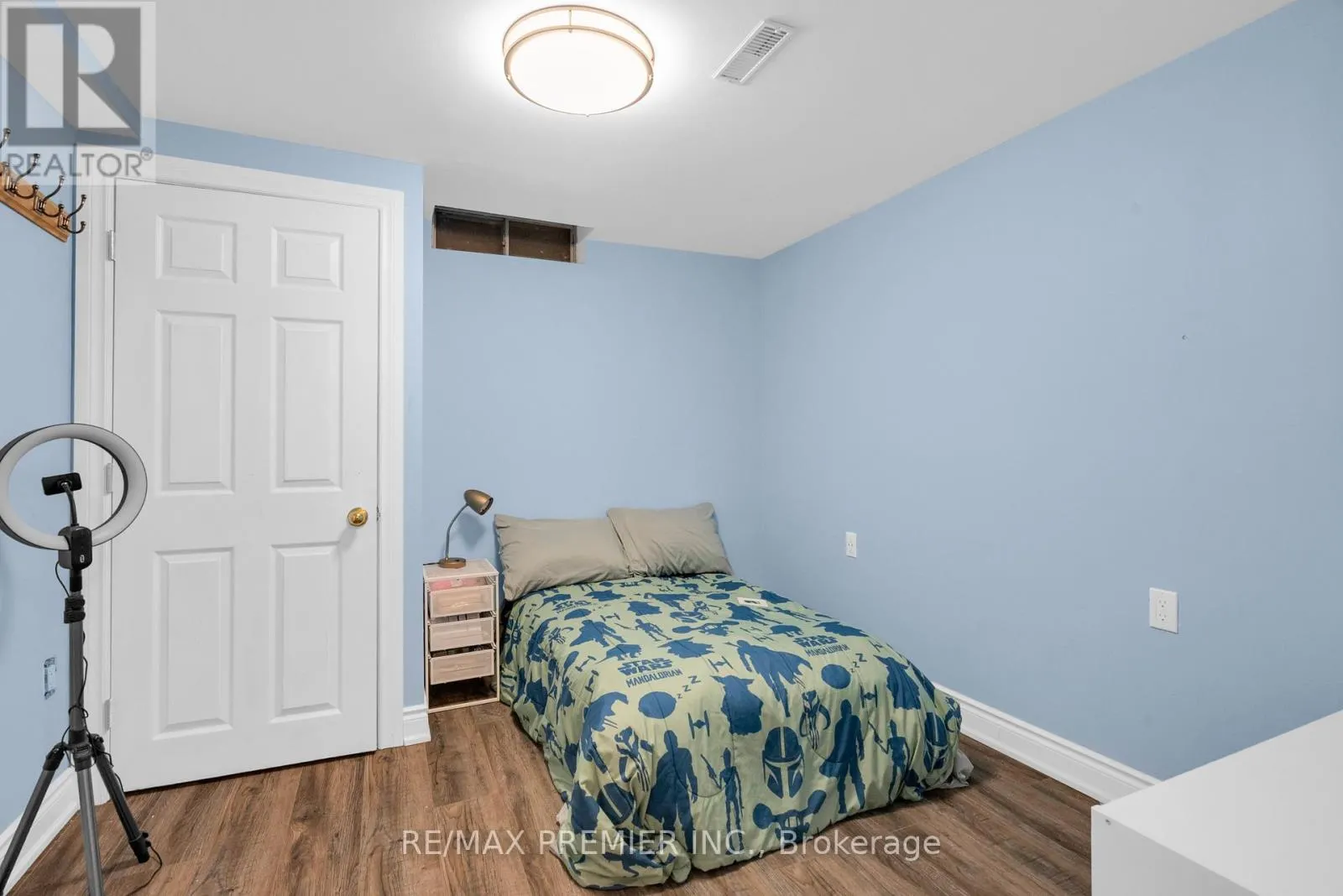 59 GLENABBEY DRIVE