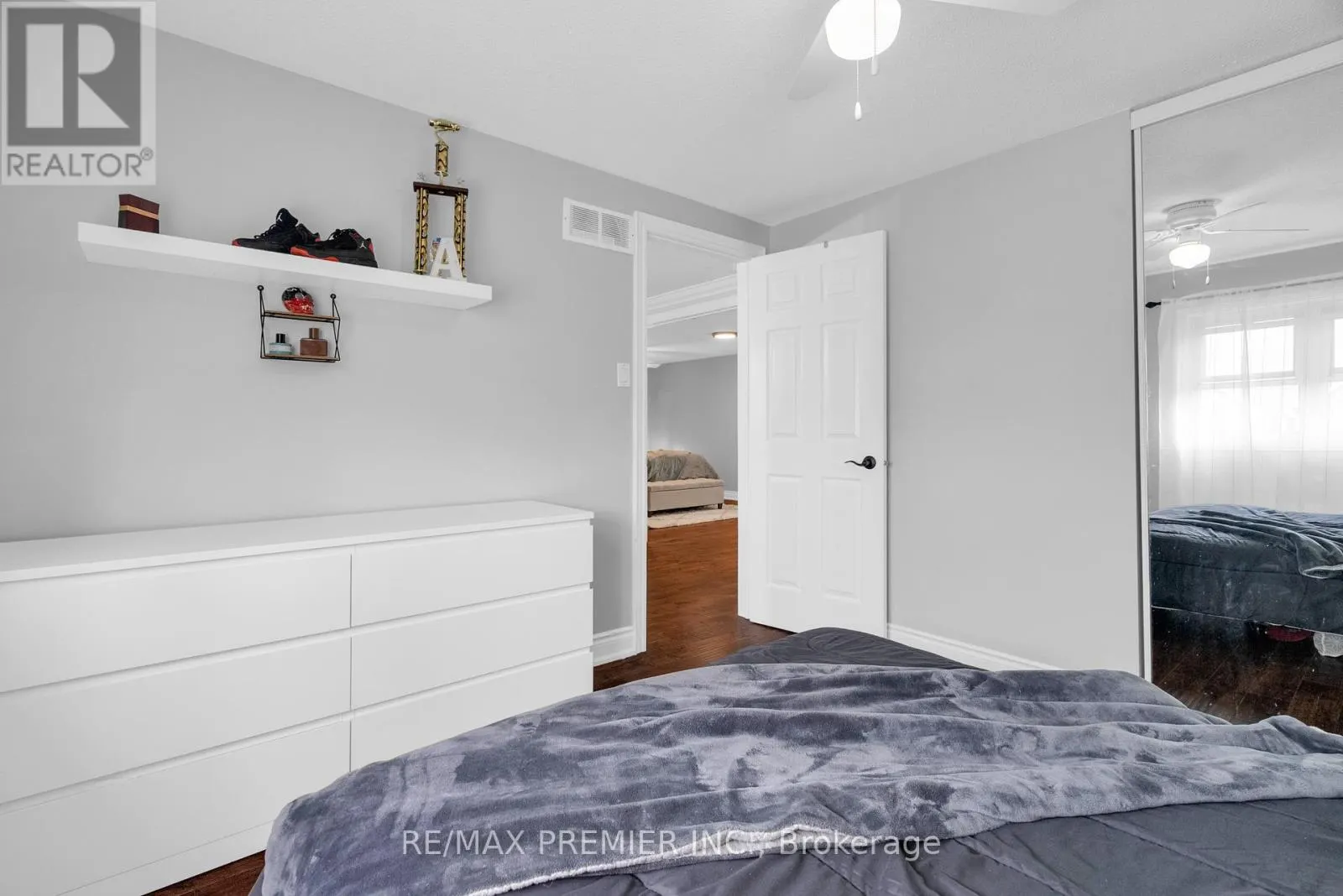 59 GLENABBEY DRIVE
