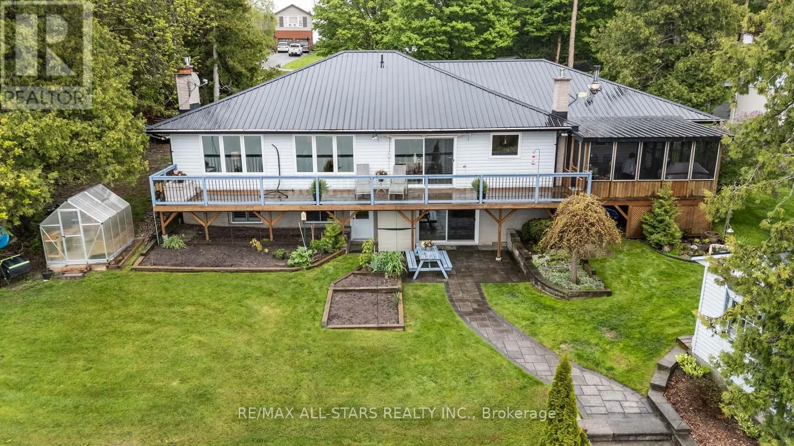 231 STEPHENSON POINT ROAD