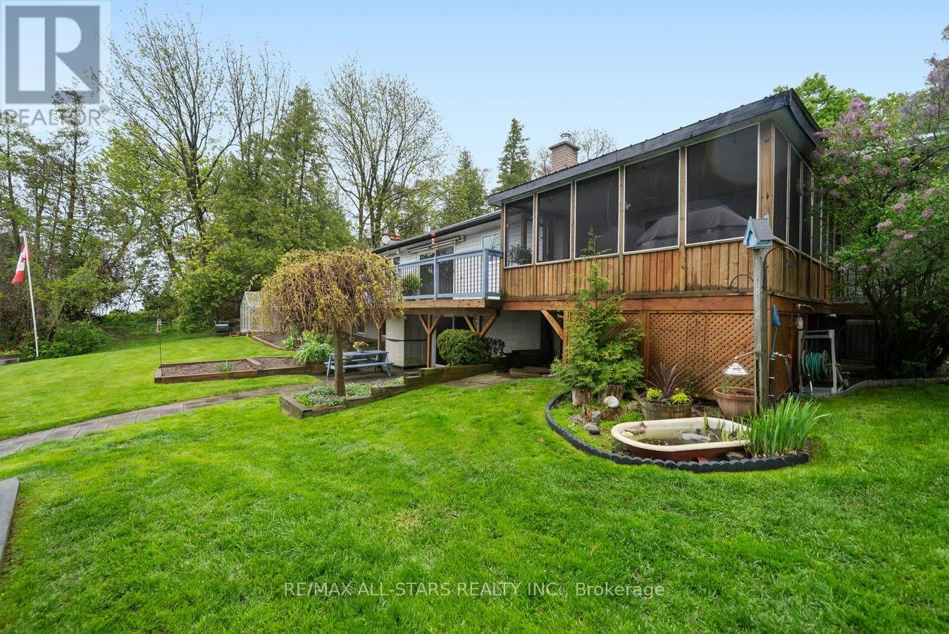 231 STEPHENSON POINT ROAD