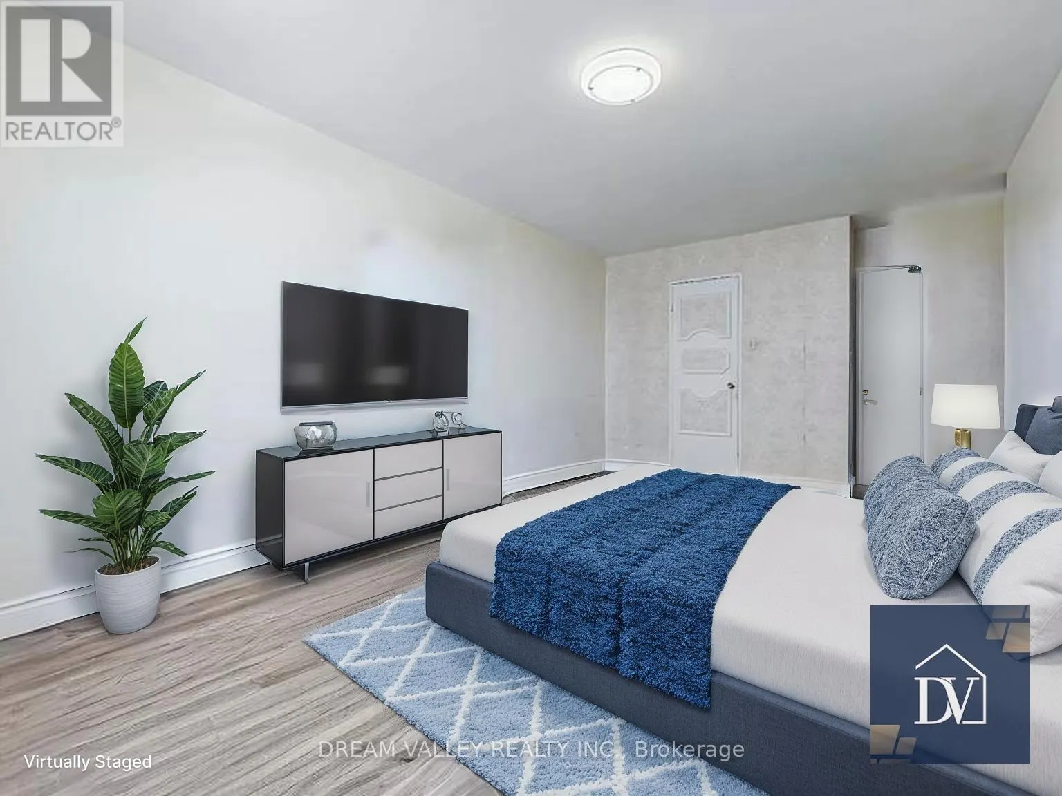 505 - 3420 EGLINTON AVENUE E