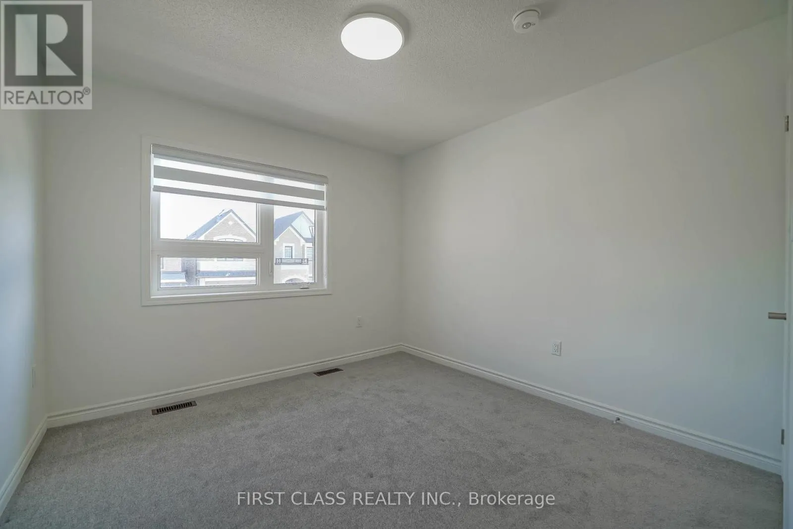 1475 MOCKINGBIRD SQUARE