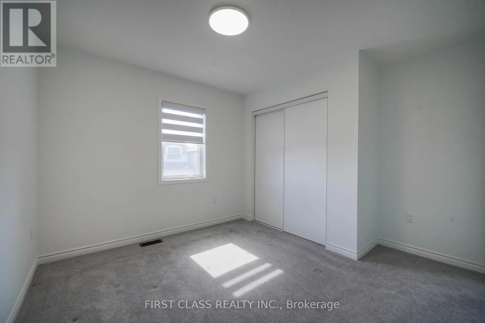 1475 MOCKINGBIRD SQUARE