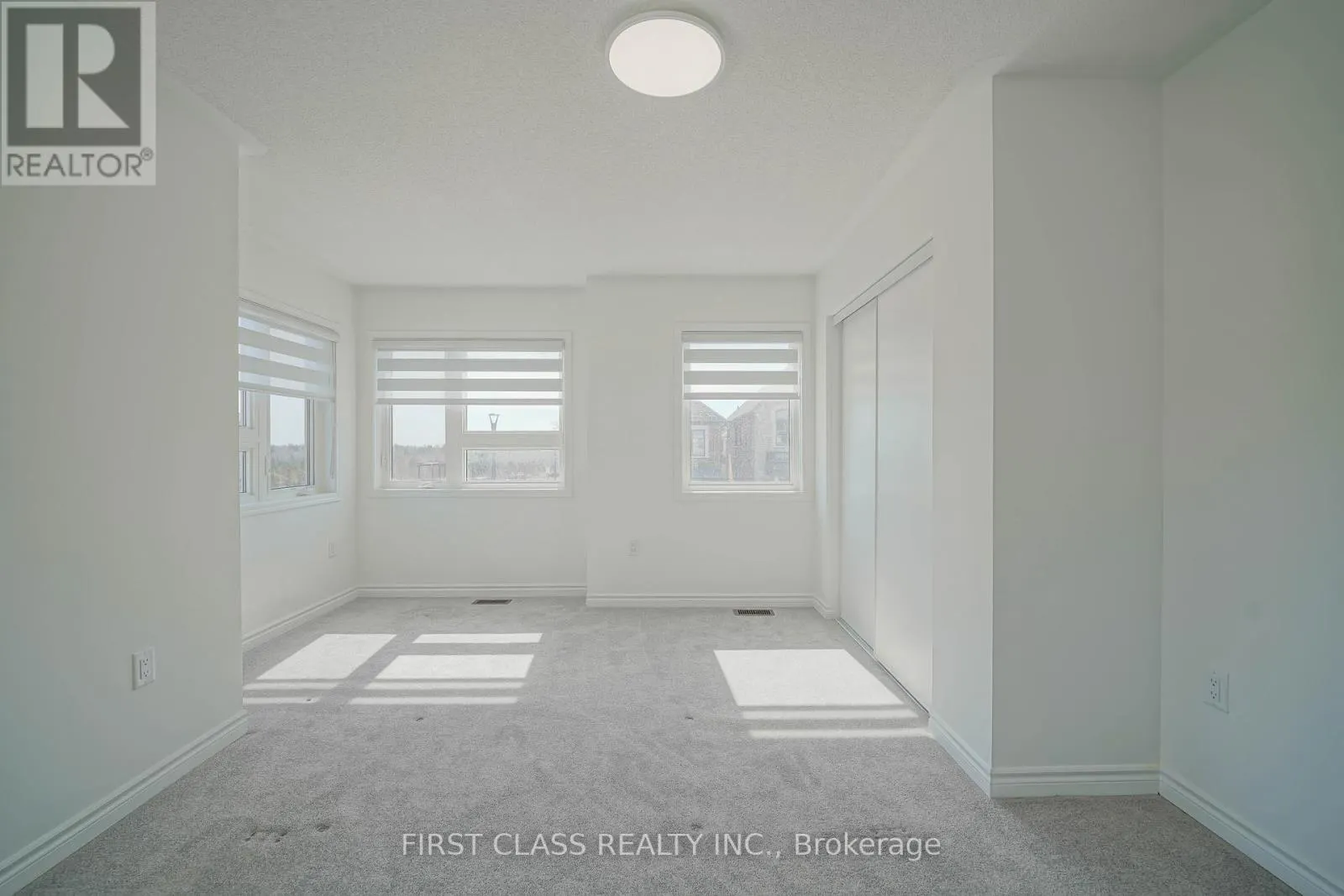 1475 MOCKINGBIRD SQUARE