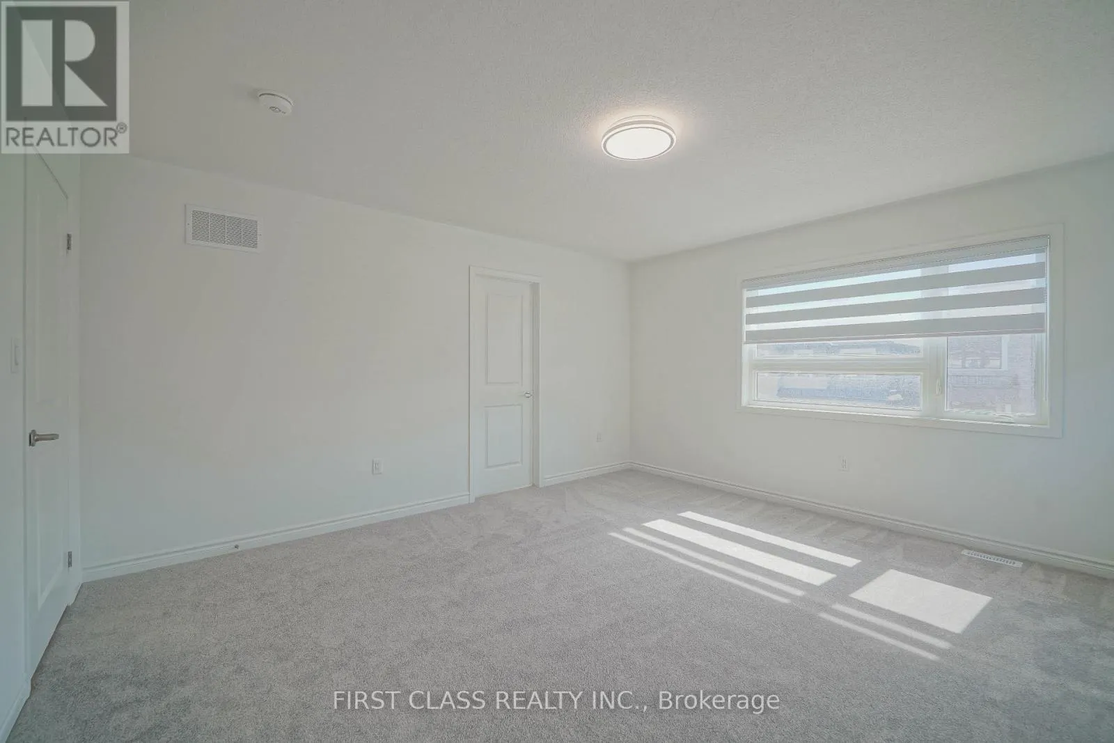 1475 MOCKINGBIRD SQUARE