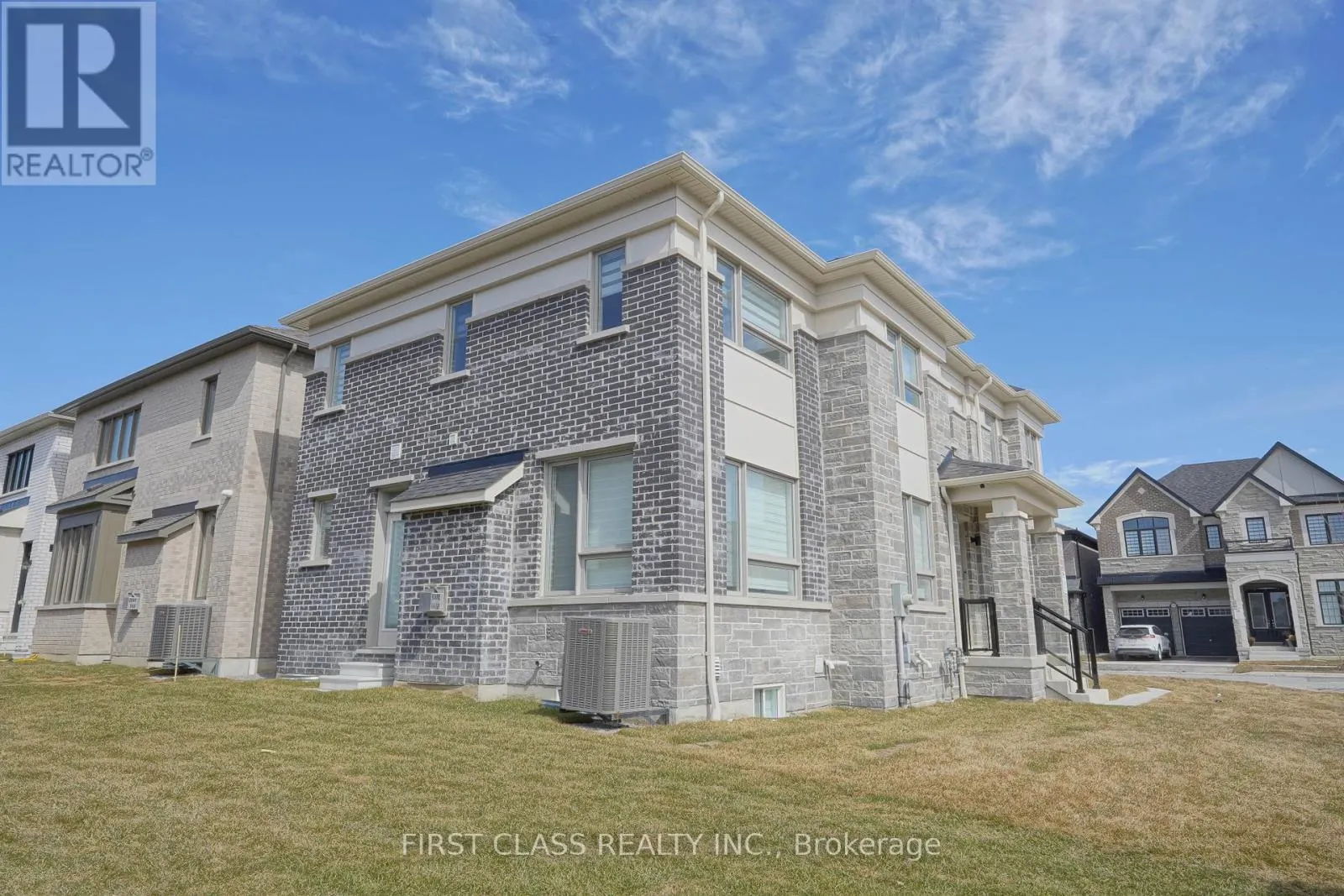1475 MOCKINGBIRD SQUARE