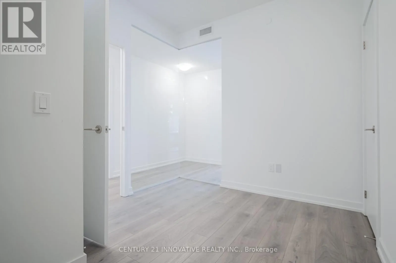 1703 - 1435 CELEBRATION DRIVE