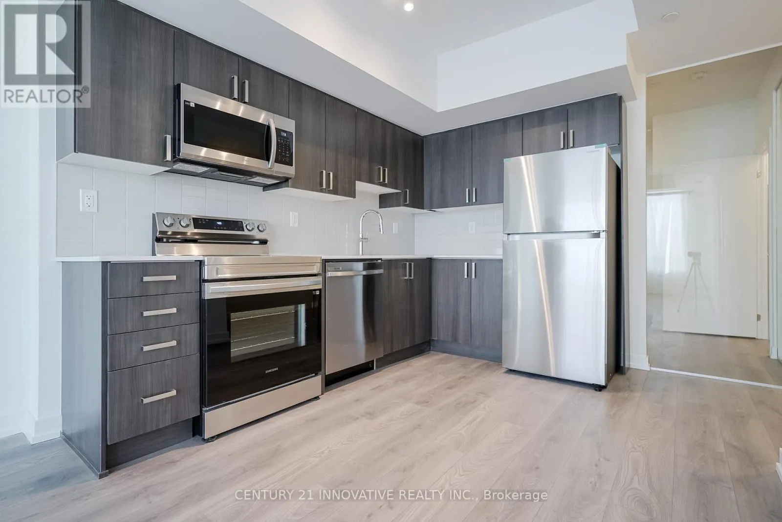 1703 - 1435 CELEBRATION DRIVE