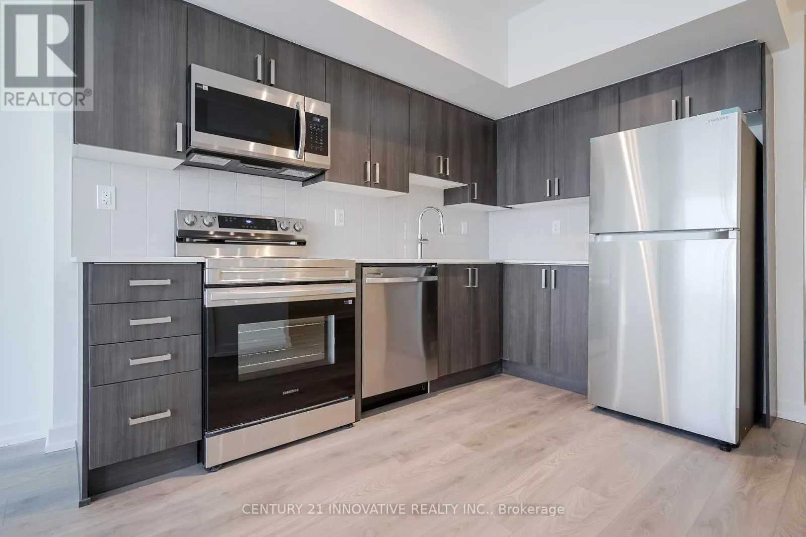 1703 - 1435 CELEBRATION DRIVE
