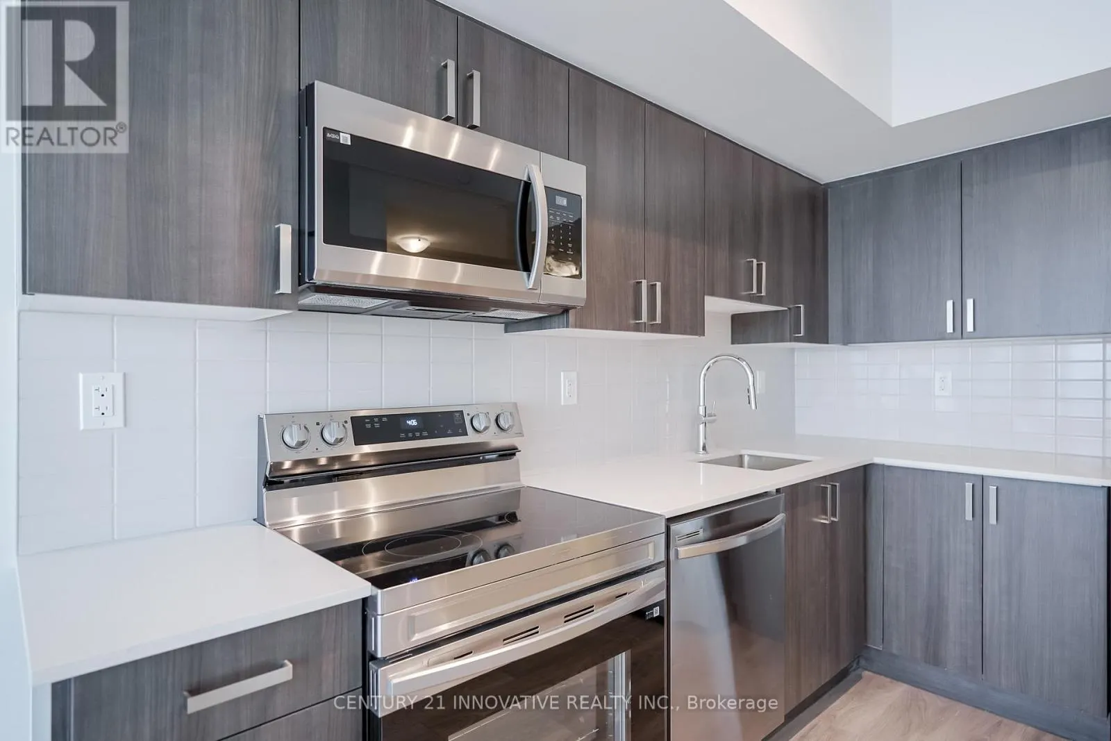 1703 - 1435 CELEBRATION DRIVE