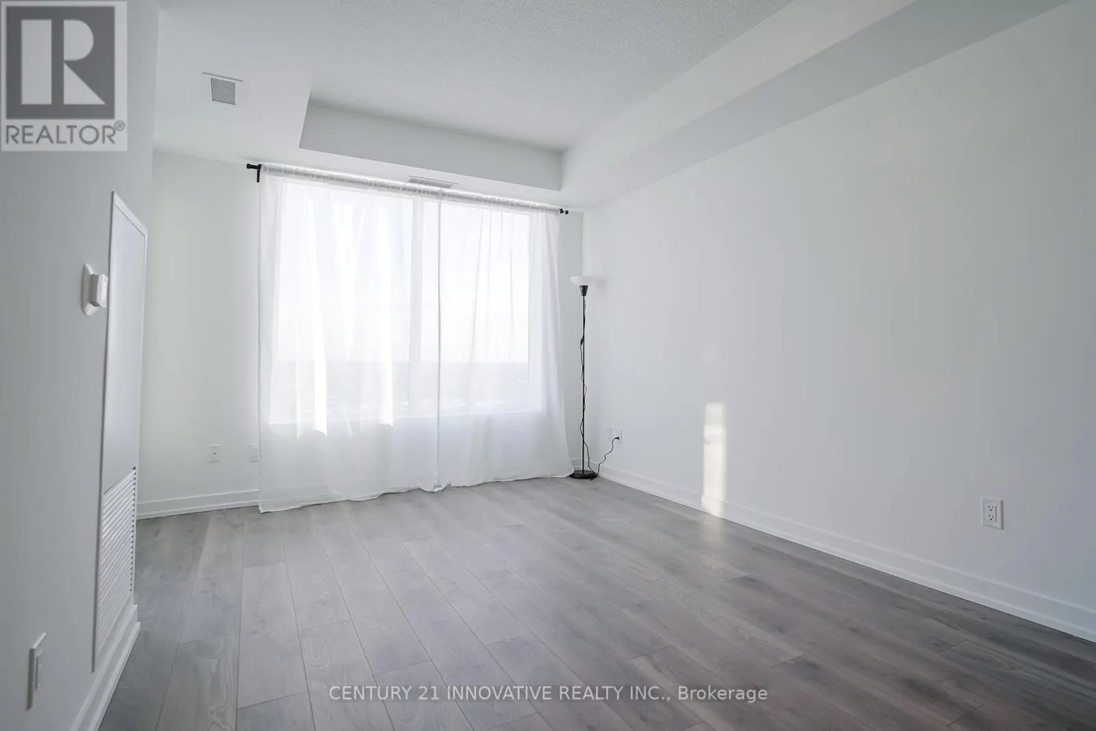 1703 - 1435 CELEBRATION DRIVE