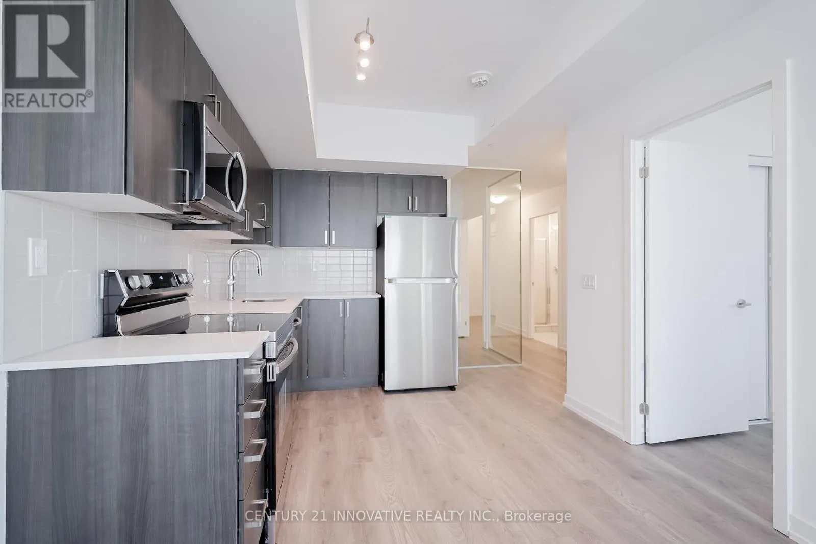 1703 - 1435 CELEBRATION DRIVE