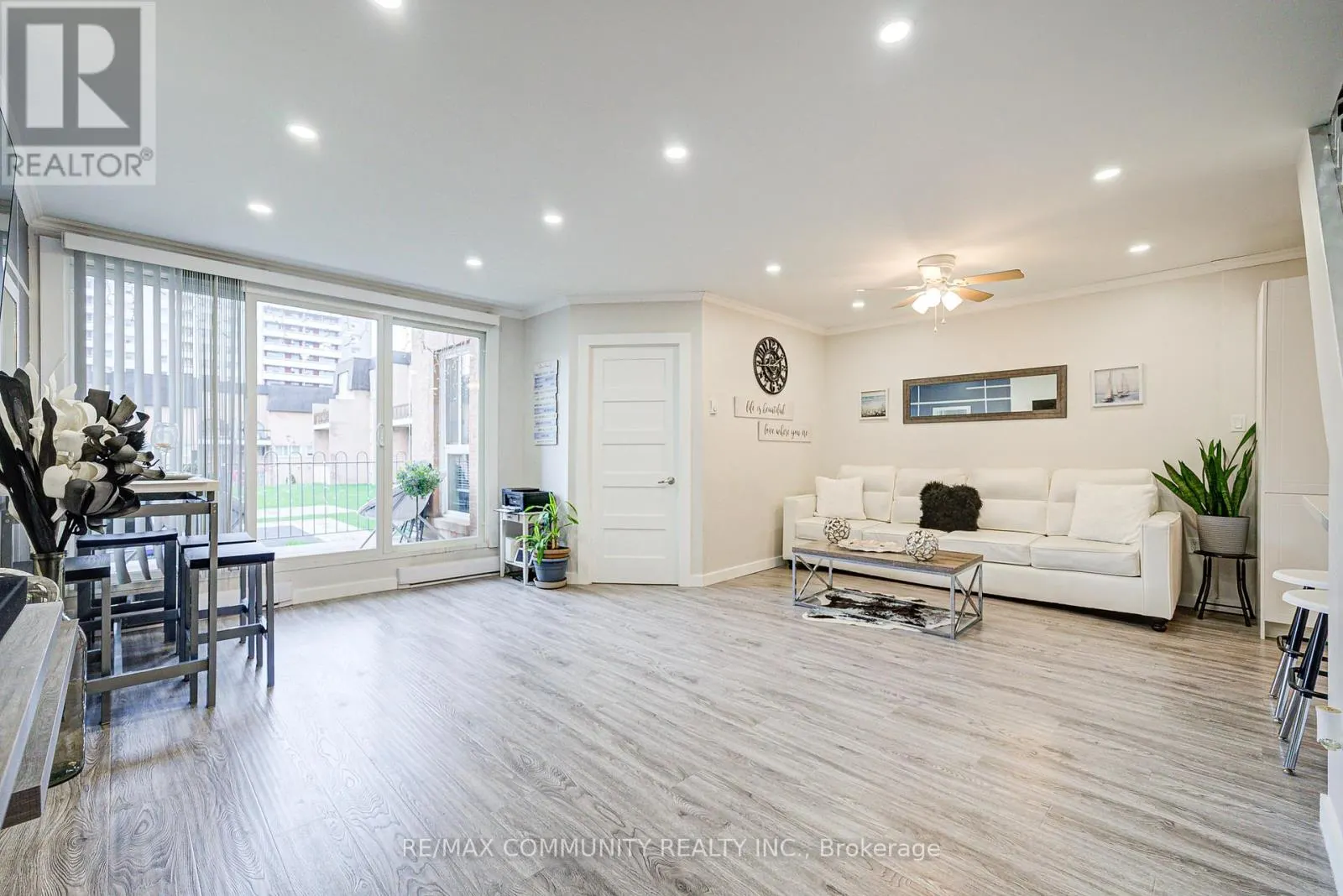 1078 - 100 MORNELLE COURT