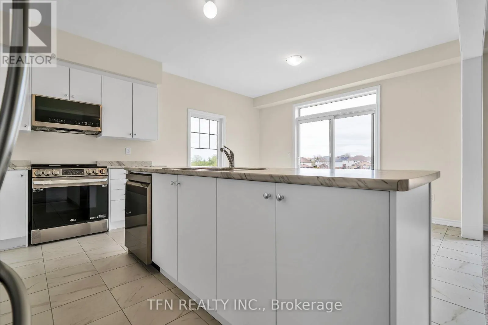 55 ROBIN TRAIL
