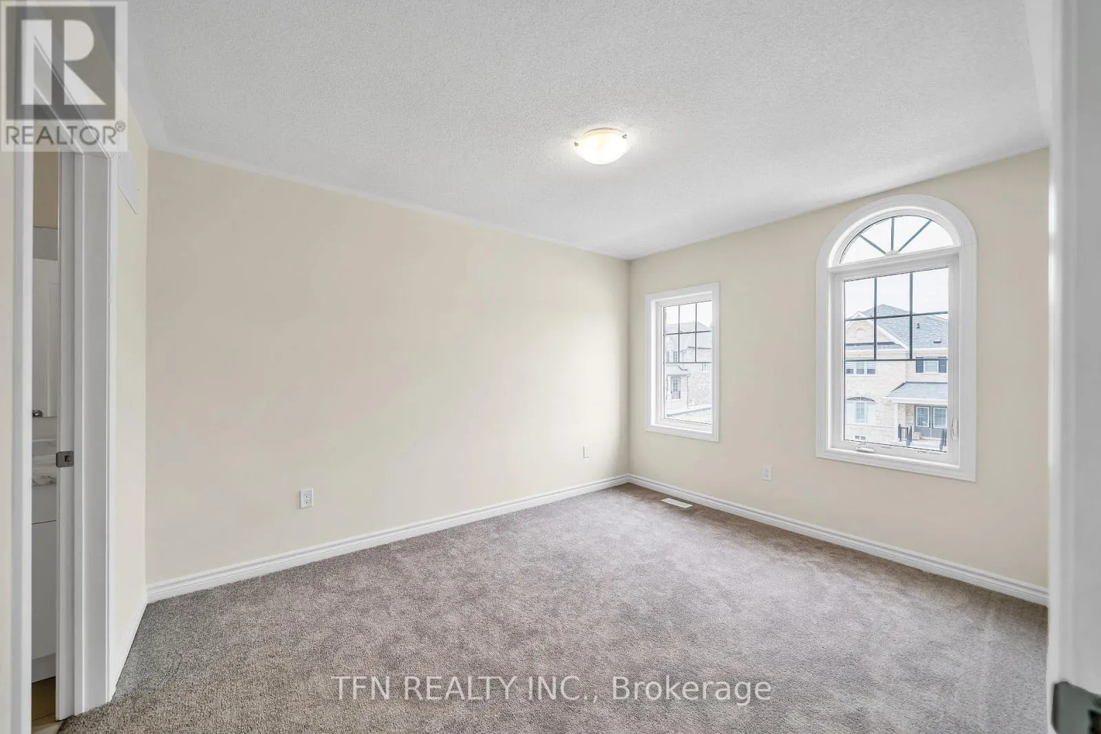55 ROBIN TRAIL