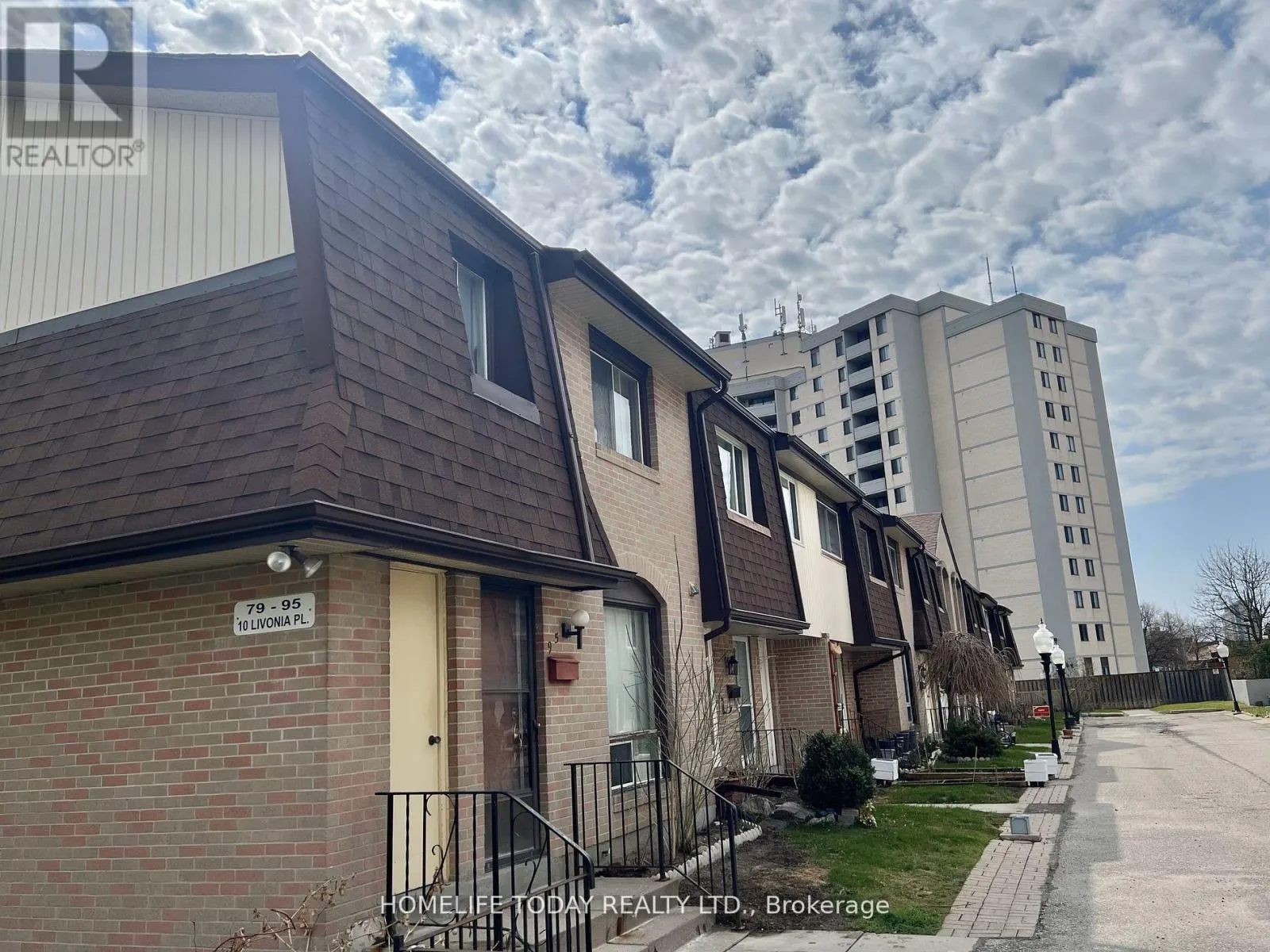 95 - 10 LIVONIA PLACE