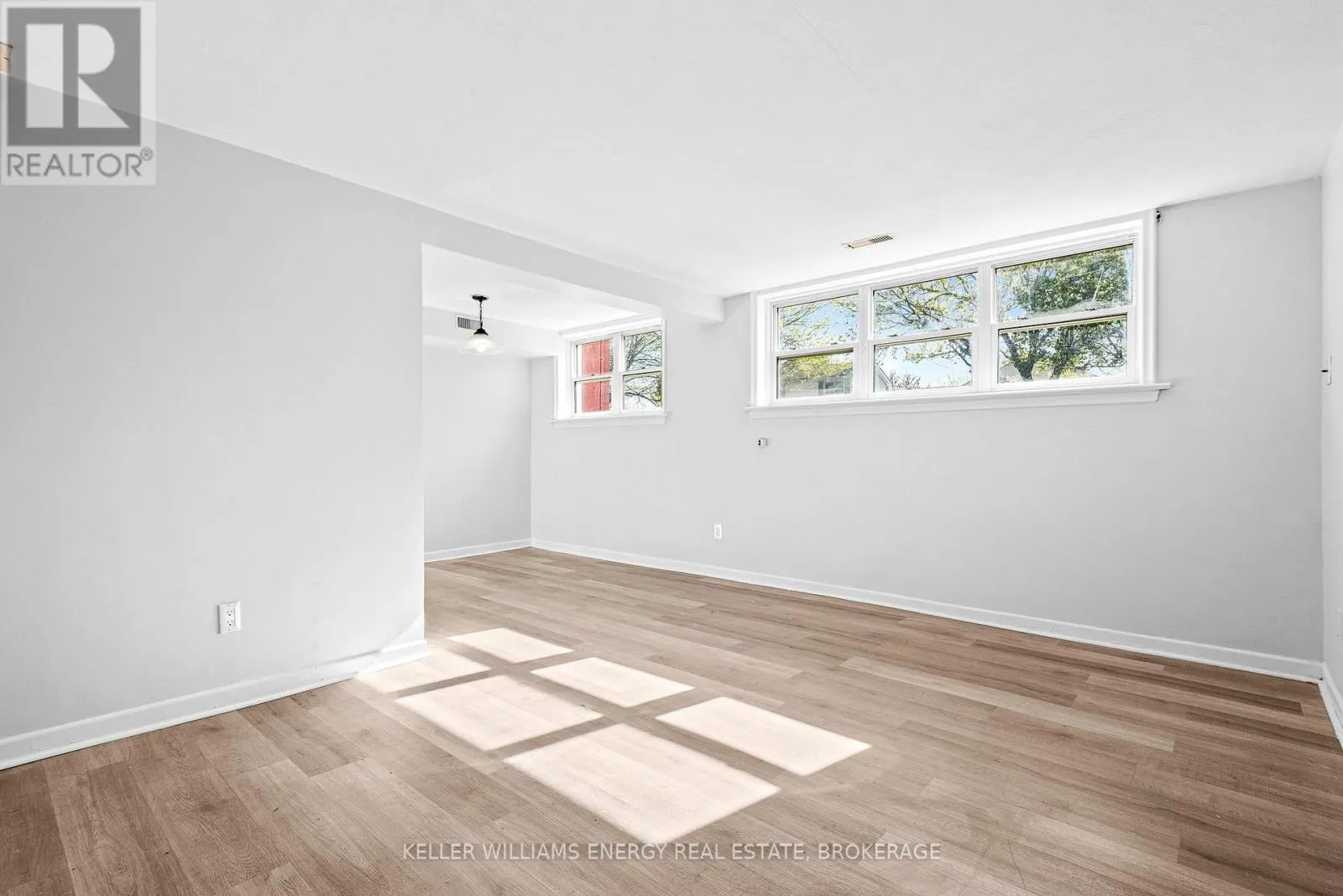 1-6 - 117 CROMWELL AVENUE, #1-6