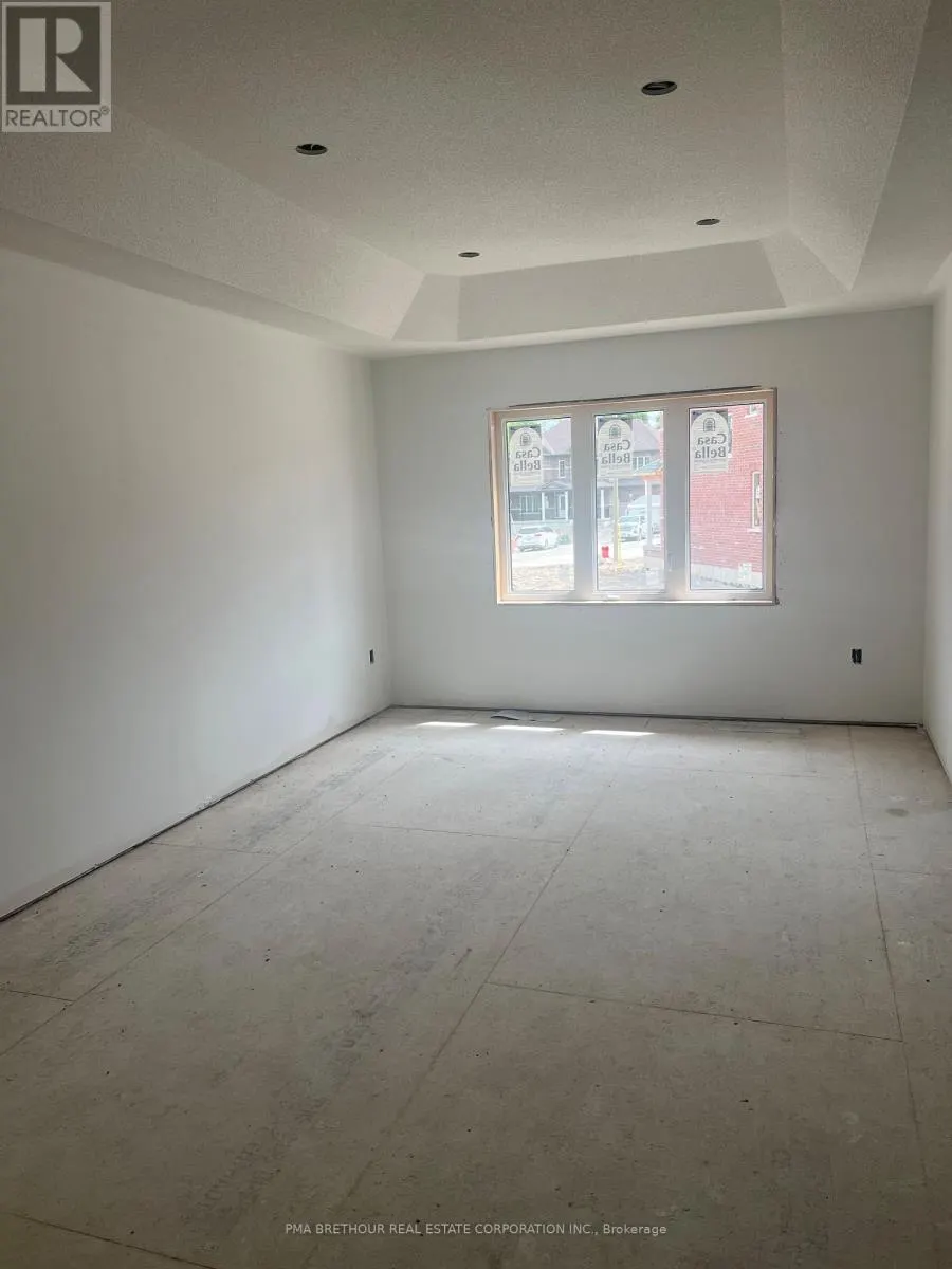 14 FORESTLANE WAY