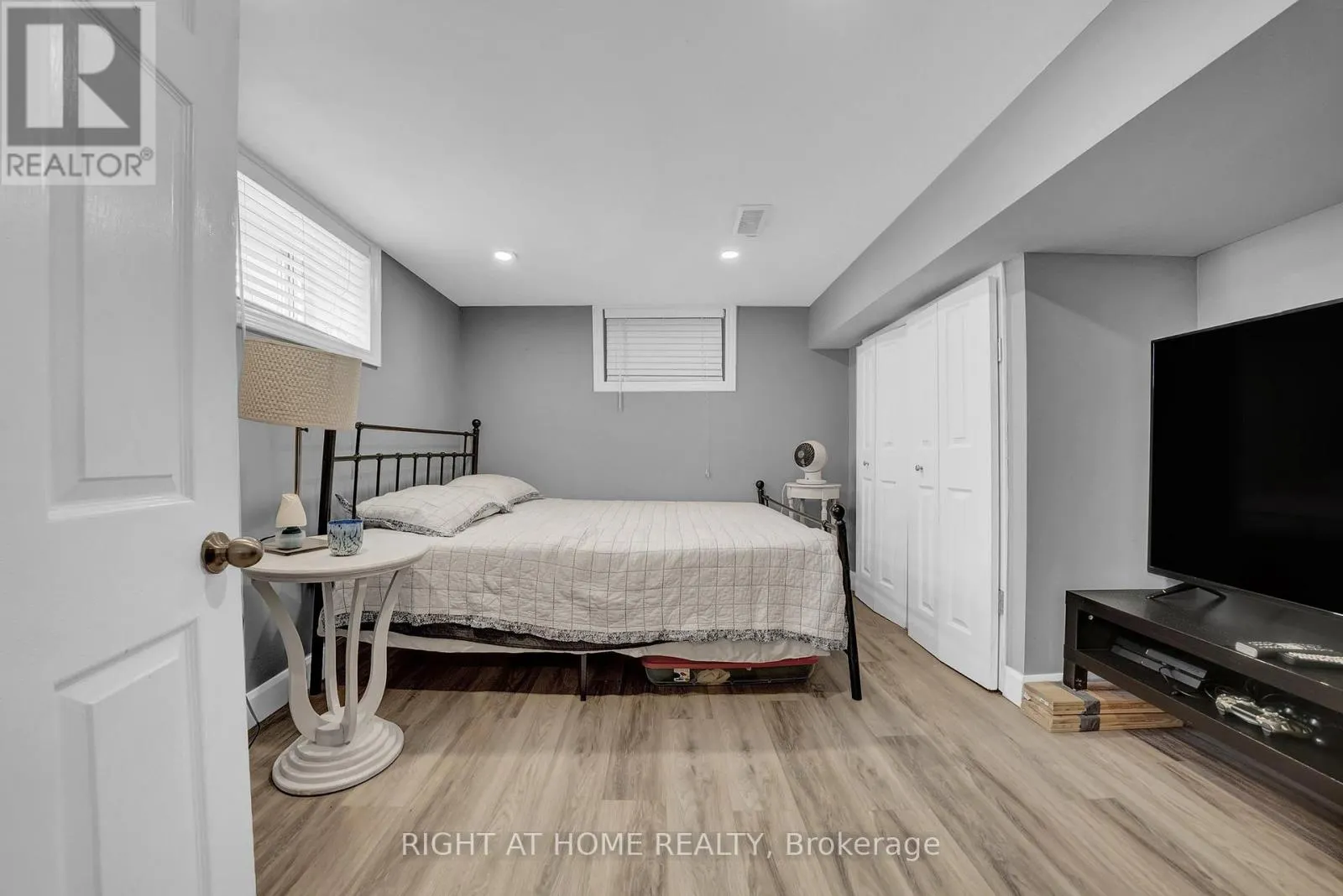 244 OSHAWA BOULEVARD