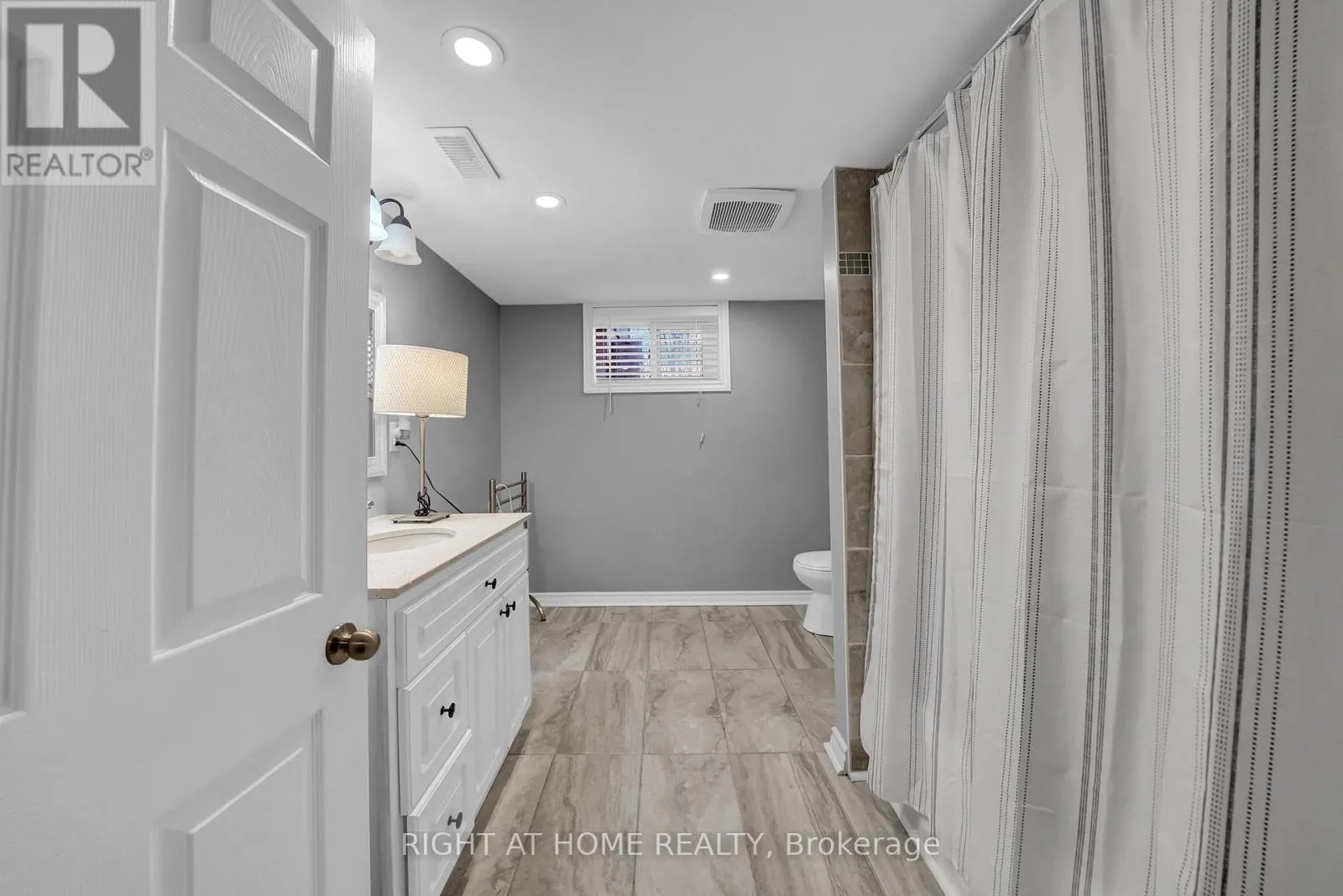 244 OSHAWA BOULEVARD