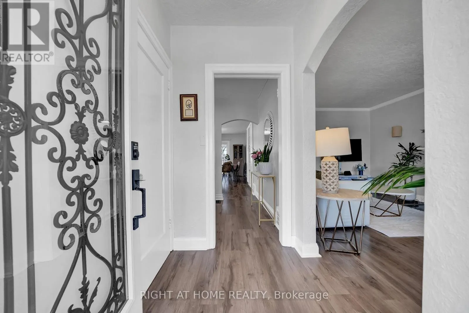 244 OSHAWA BOULEVARD