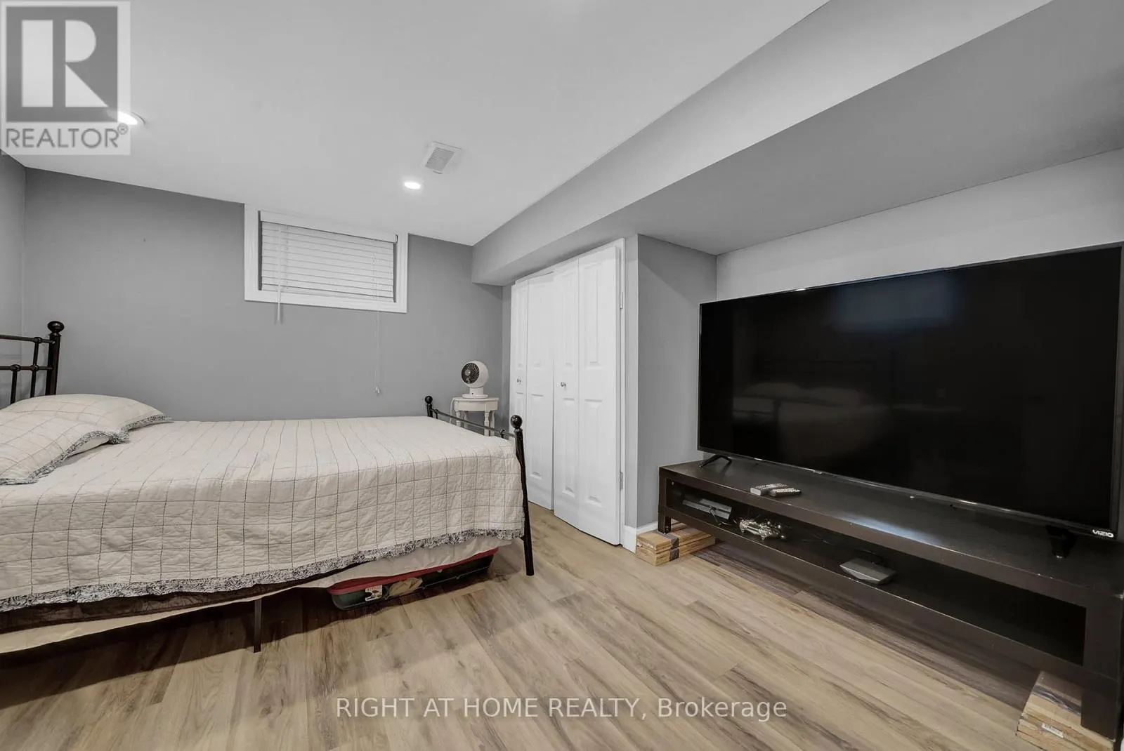 244 OSHAWA BOULEVARD