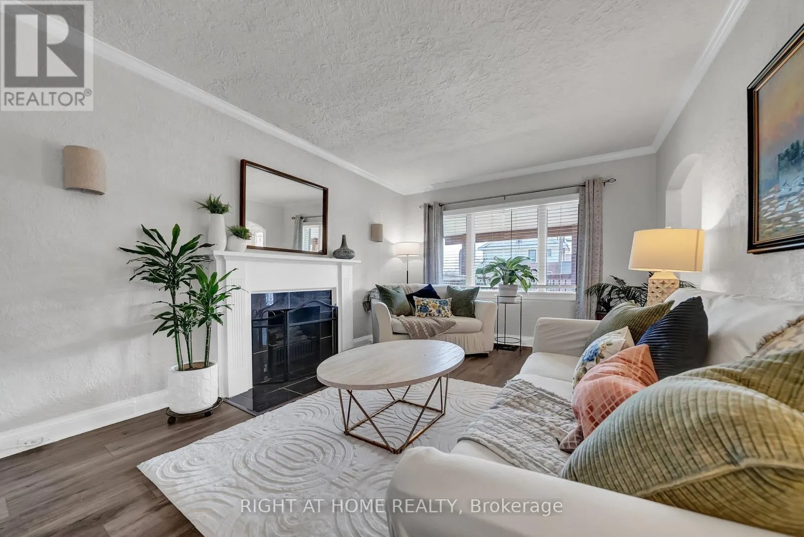 244 OSHAWA BOULEVARD