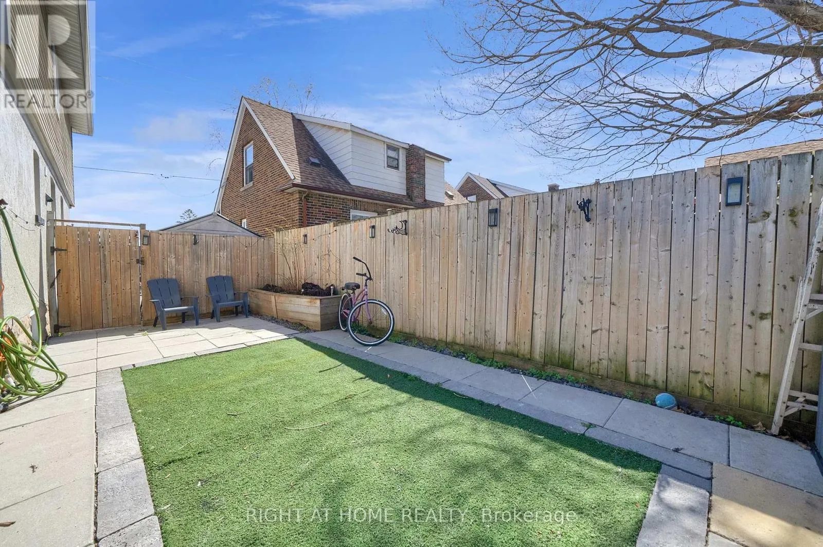244 OSHAWA BOULEVARD