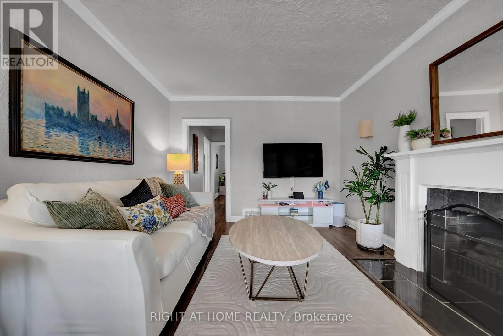 244 OSHAWA BOULEVARD