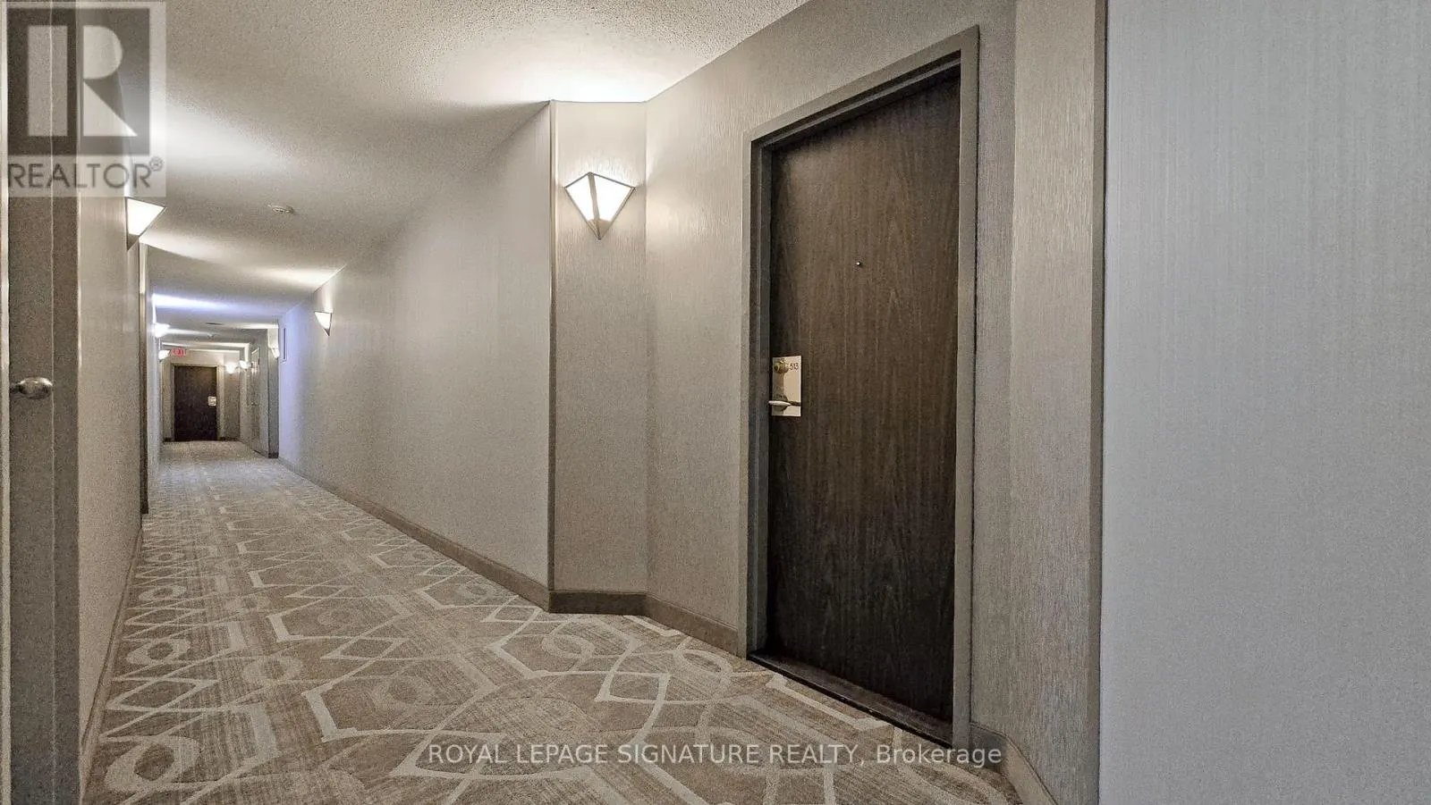 513 - 350 ALTON TOWERS CIRCLE