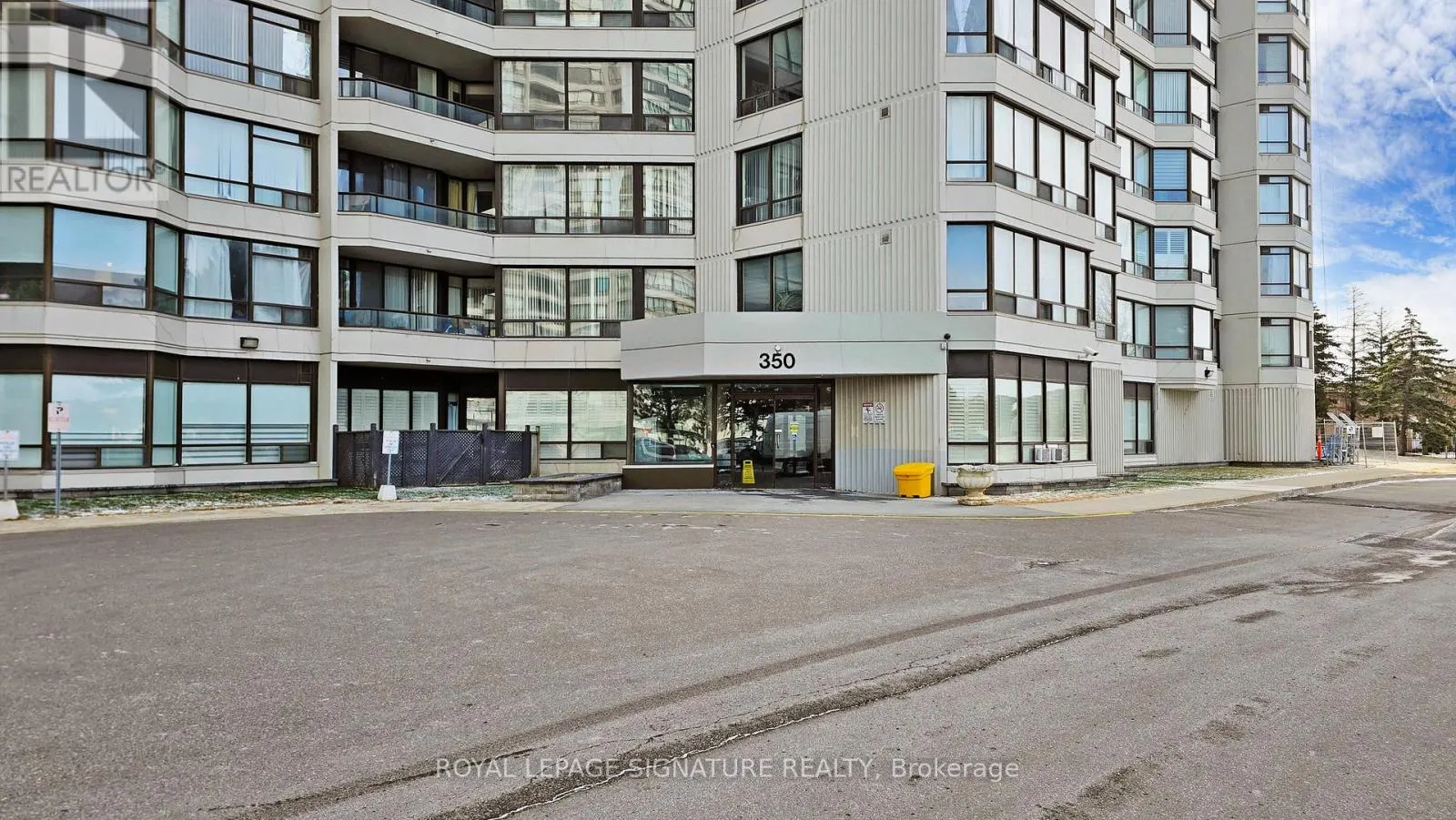 513 - 350 ALTON TOWERS CIRCLE