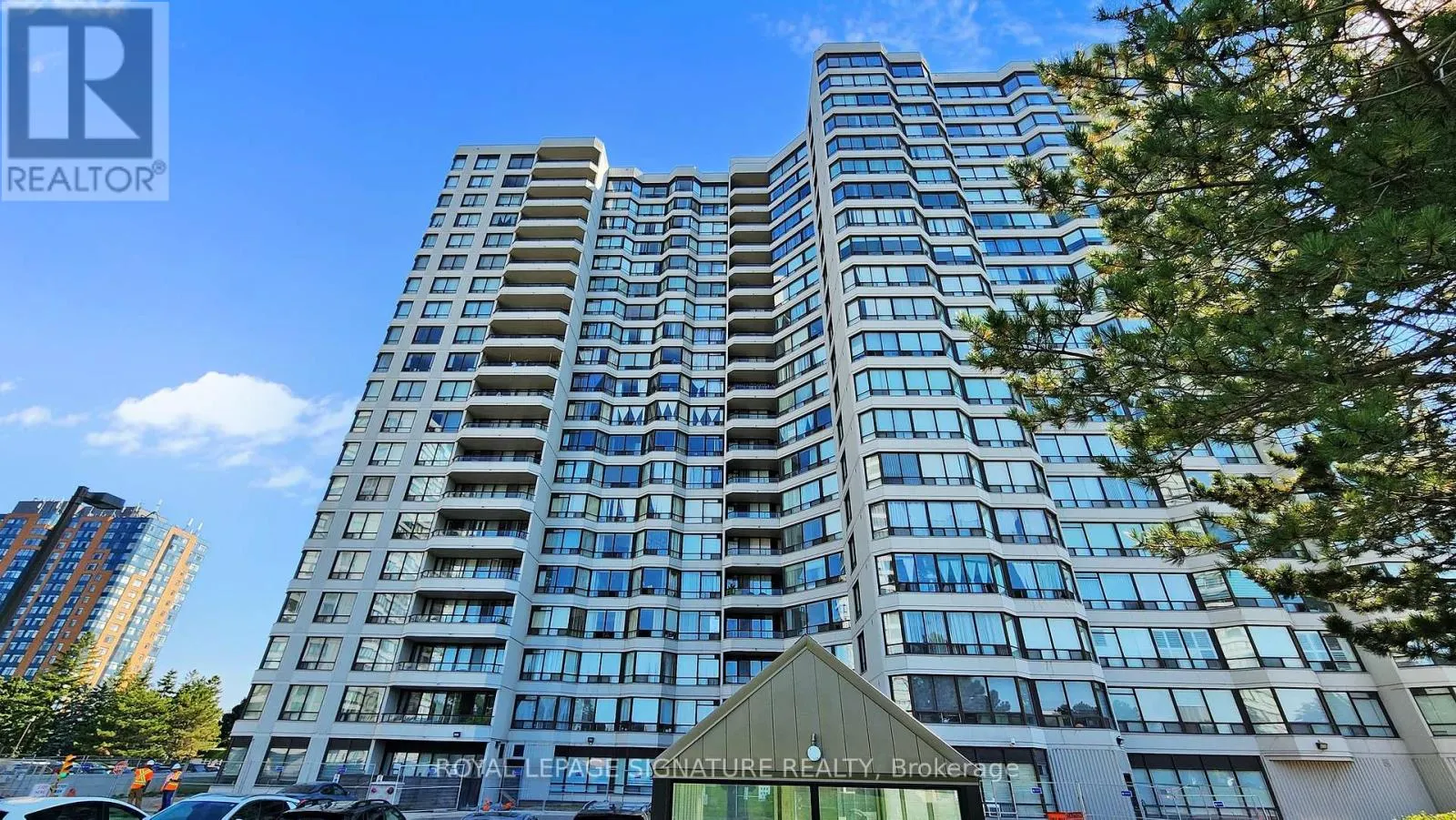 513 - 350 ALTON TOWERS CIRCLE
