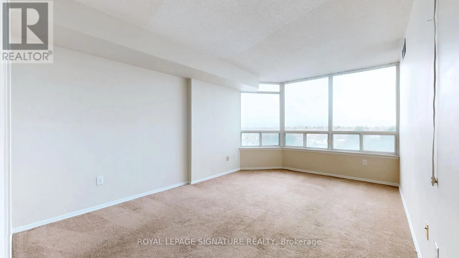 513 - 350 ALTON TOWERS CIRCLE