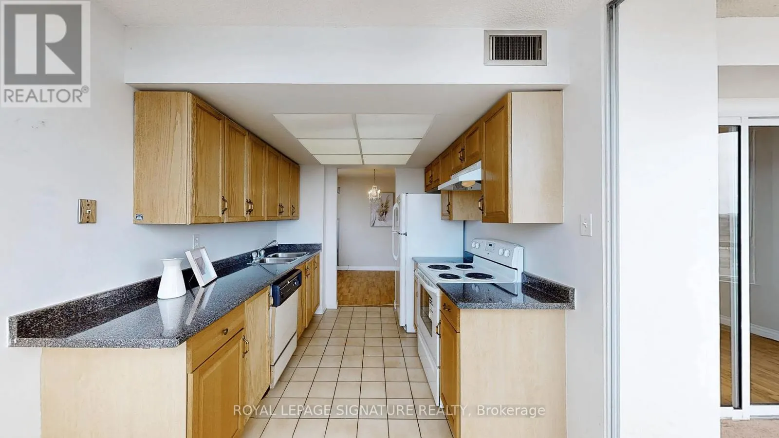 513 - 350 ALTON TOWERS CIRCLE