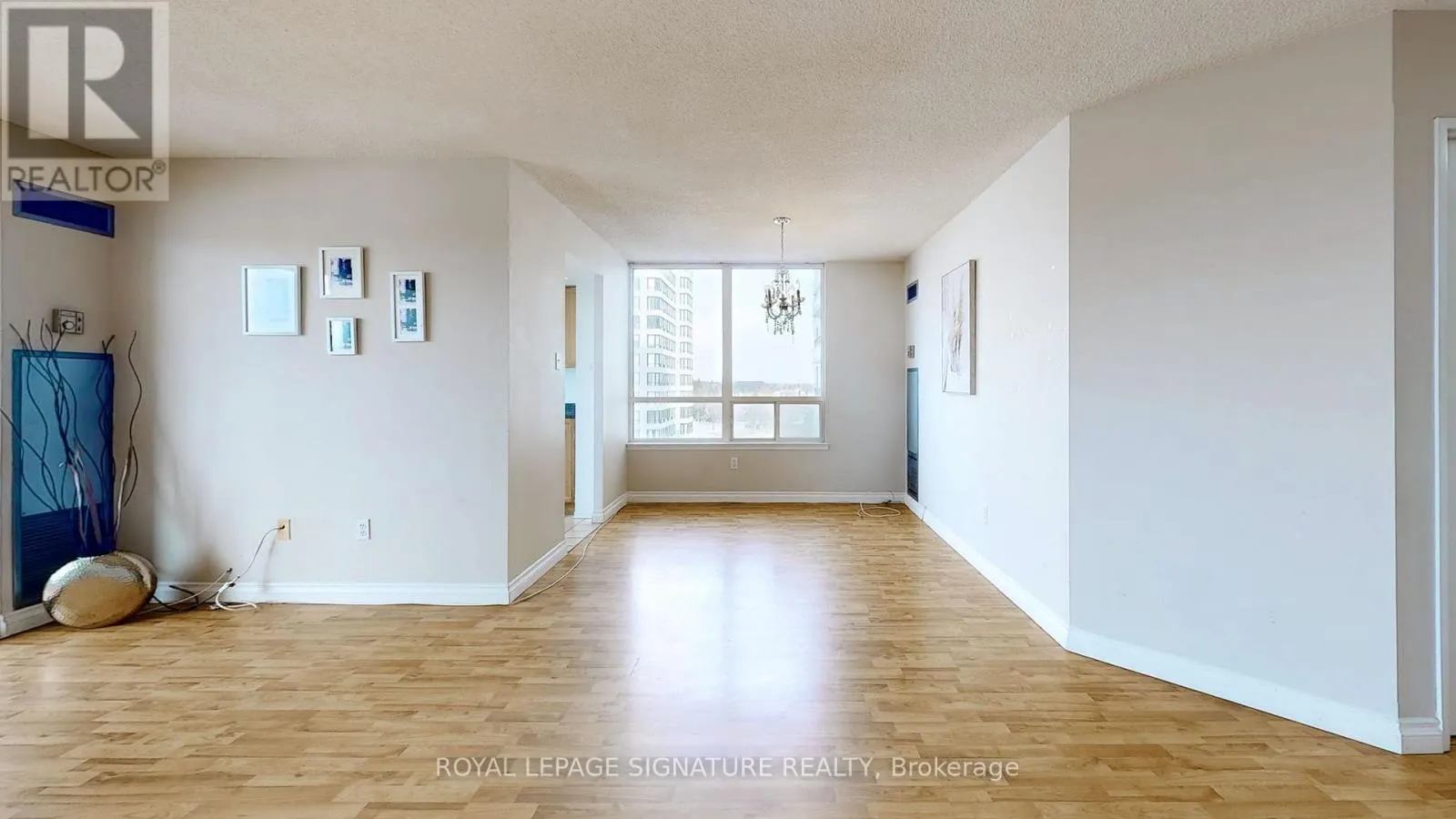 513 - 350 ALTON TOWERS CIRCLE